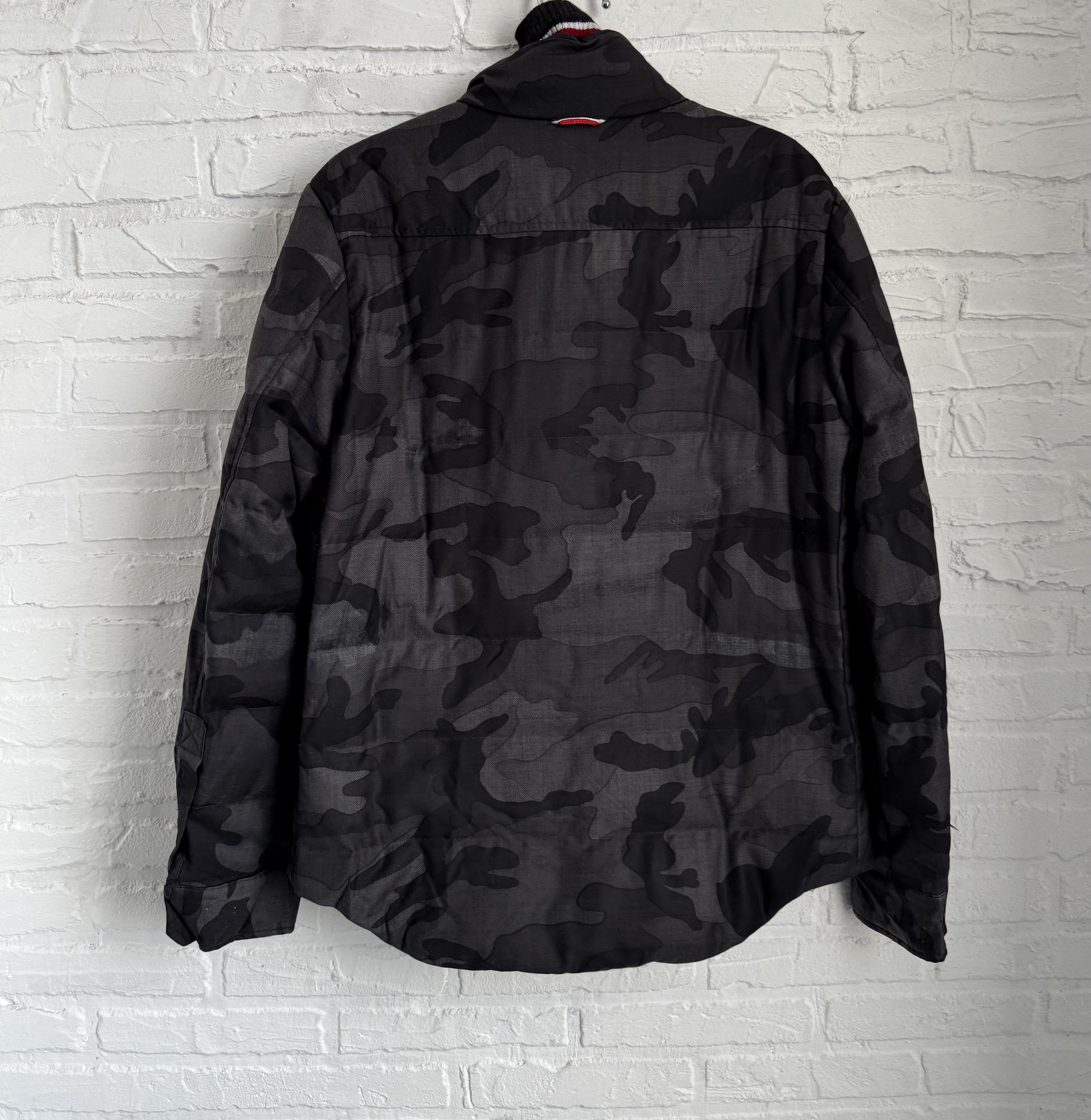Moncler Gamme Bleu RARE Moncler Gamme Bleu wool camo down jacket Size US M / EU 48-50 / 2 - 2 Thumbnail