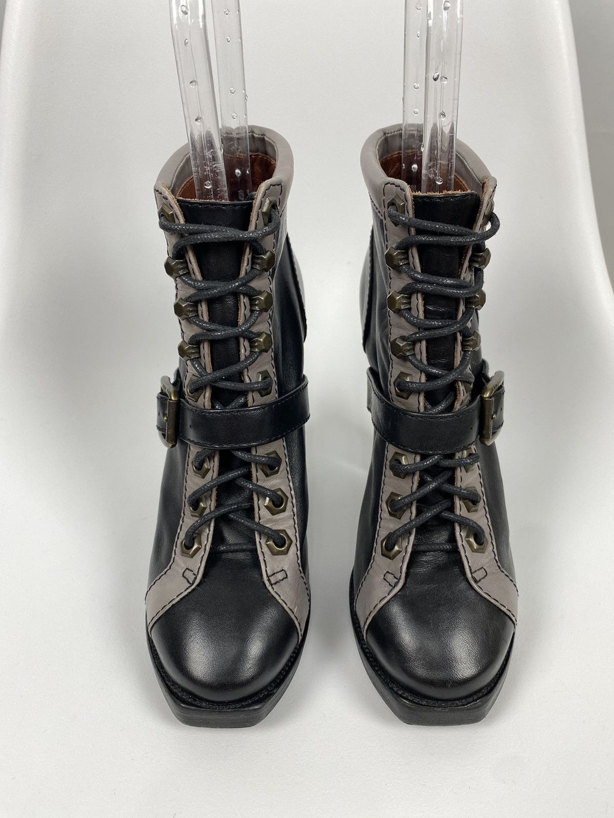 Marc by Marc Jacobs Marc By Marc Jacobs Genuine Leather Boots size 37,5 Size US 7.5 / IT 37.5 - 2 Thumbnail