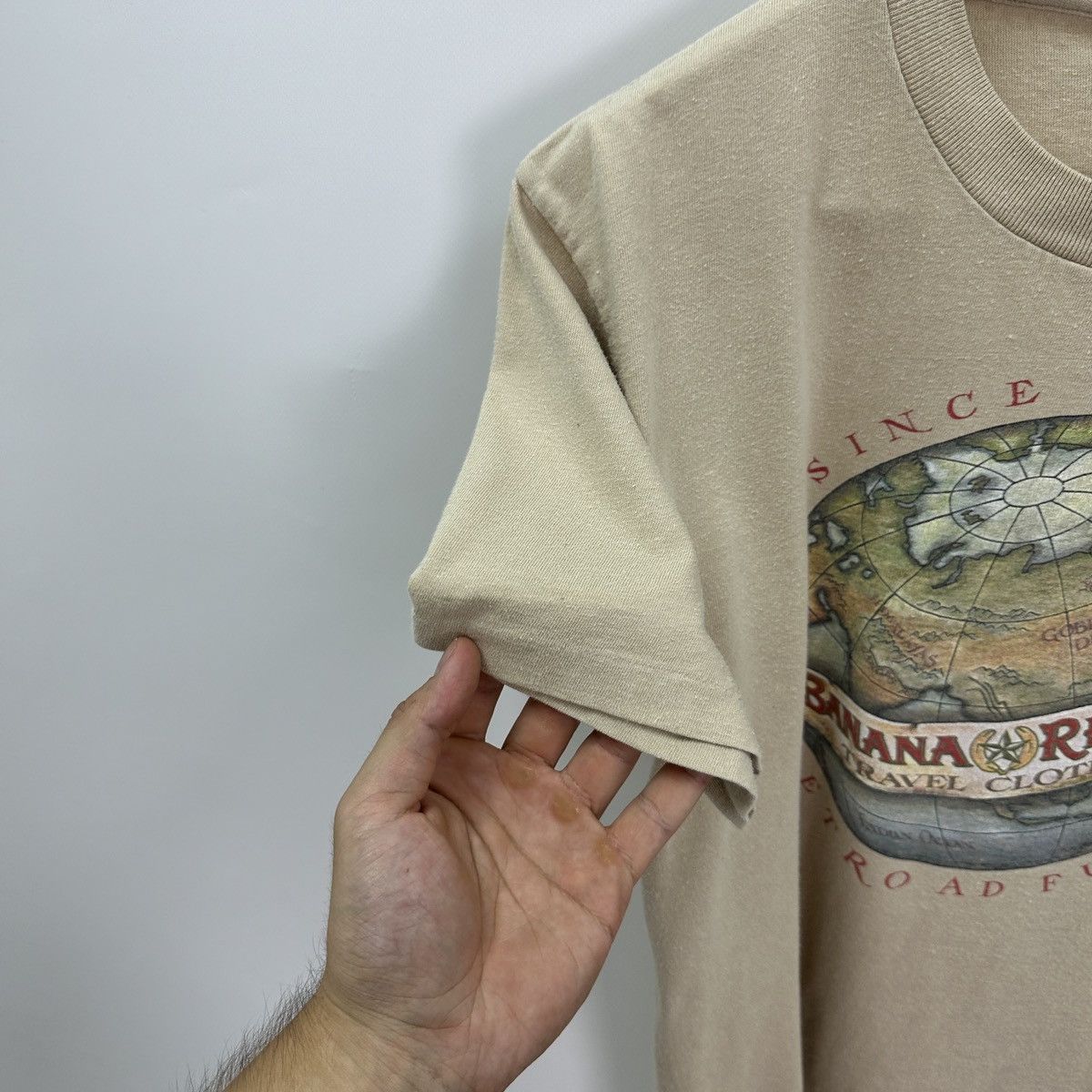 Banana Republic Vintage 90s Banana Republic Retro Ad Futurum Earth tee y2k Size US M / EU 48-50 / 2 - 7 Thumbnail