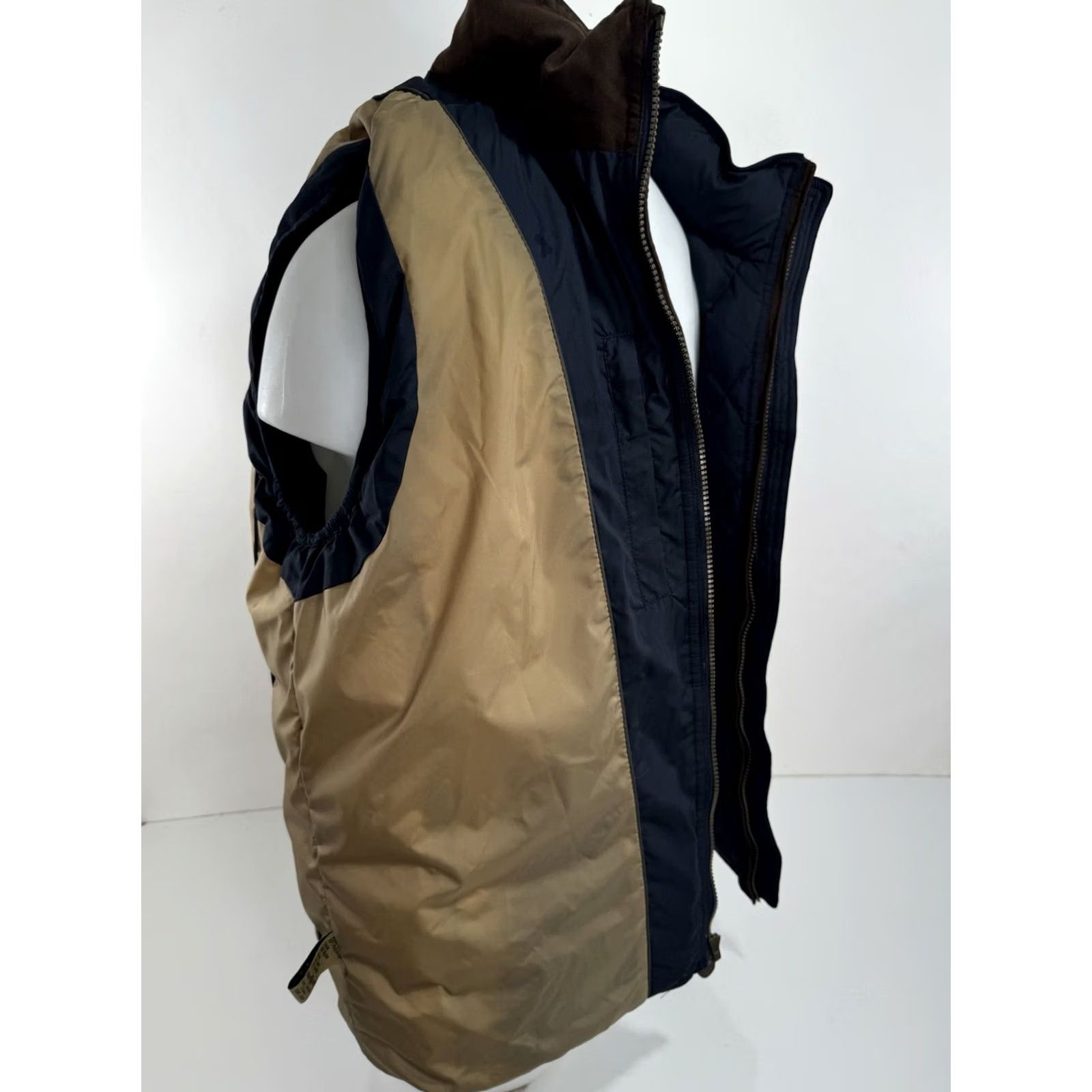 Vintage Dubarry Ireland Down Feather Full Zip Quilted Mens Vest L Blue Size US L / EU 52-54 / 3 - 6 Thumbnail