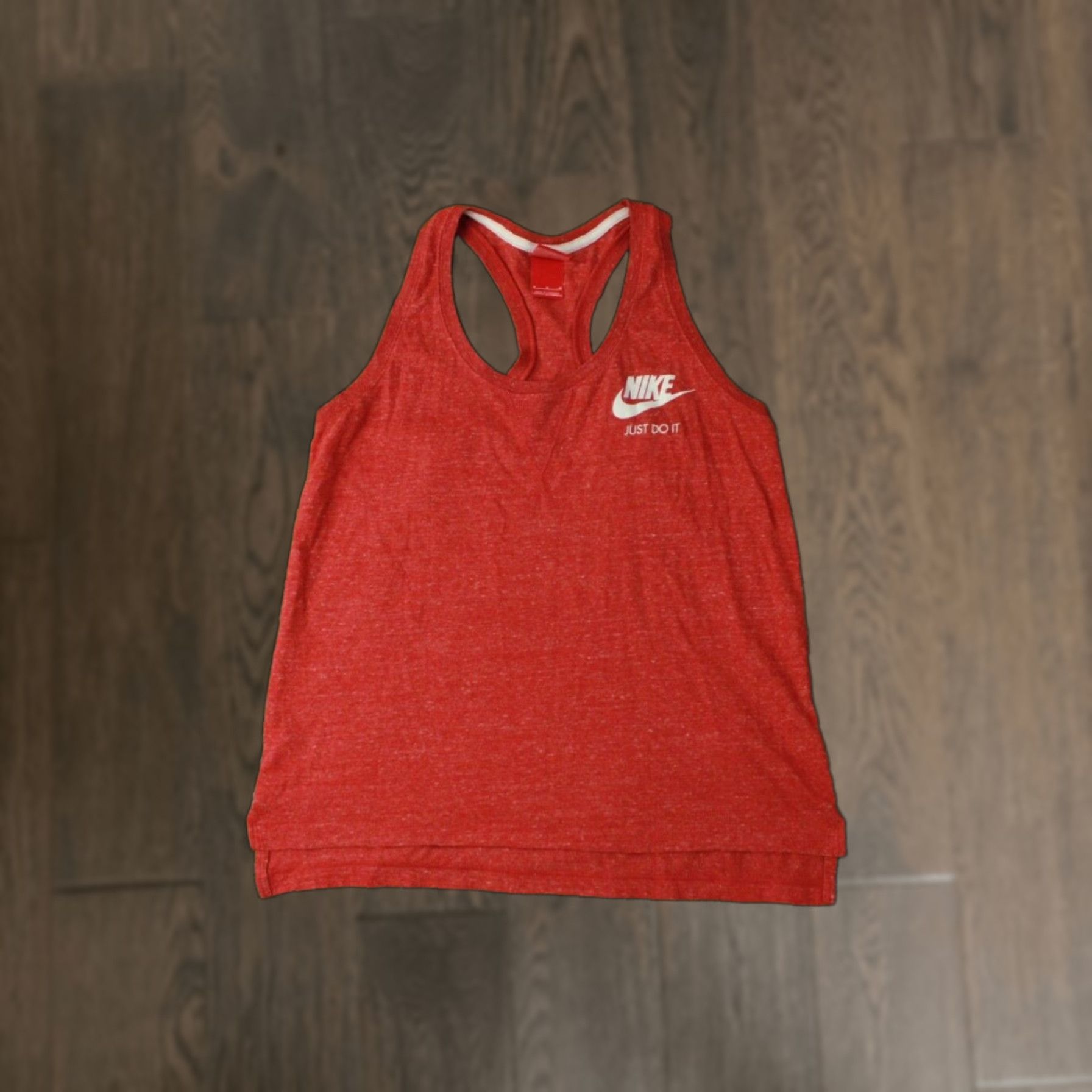 Nike NIKE JUST DO IT 2016 WOMEN CASUAL VEST SLEEVELESS SHIRT JERSEY SIZE M RED Size M / US 6-8 / IT 42-44 - 1 Thumbnail