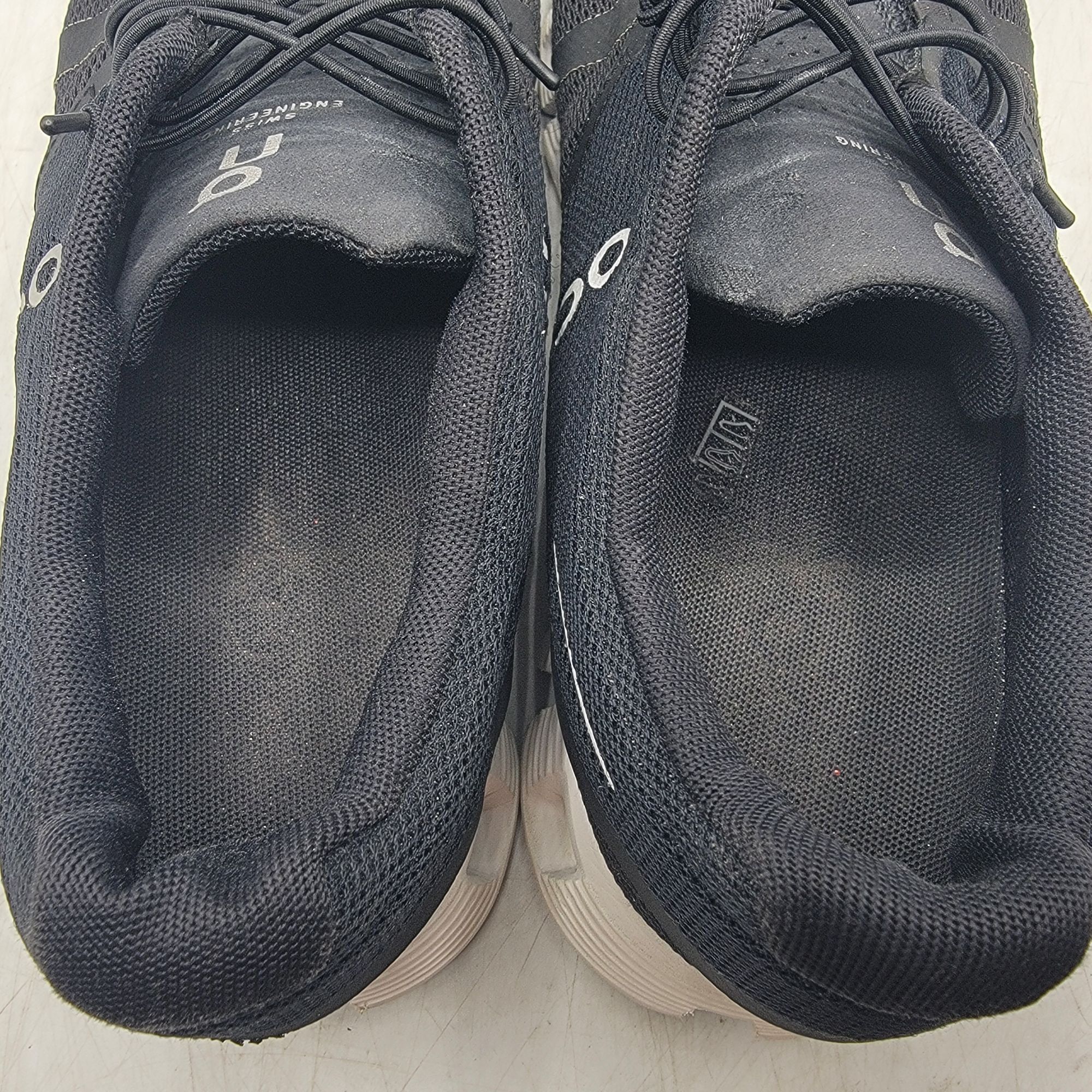 On On Cloud 5 Womens 8 Black Running Shoes Athletic Causal Comf Size US 8 / IT 38 - 5 Thumbnail