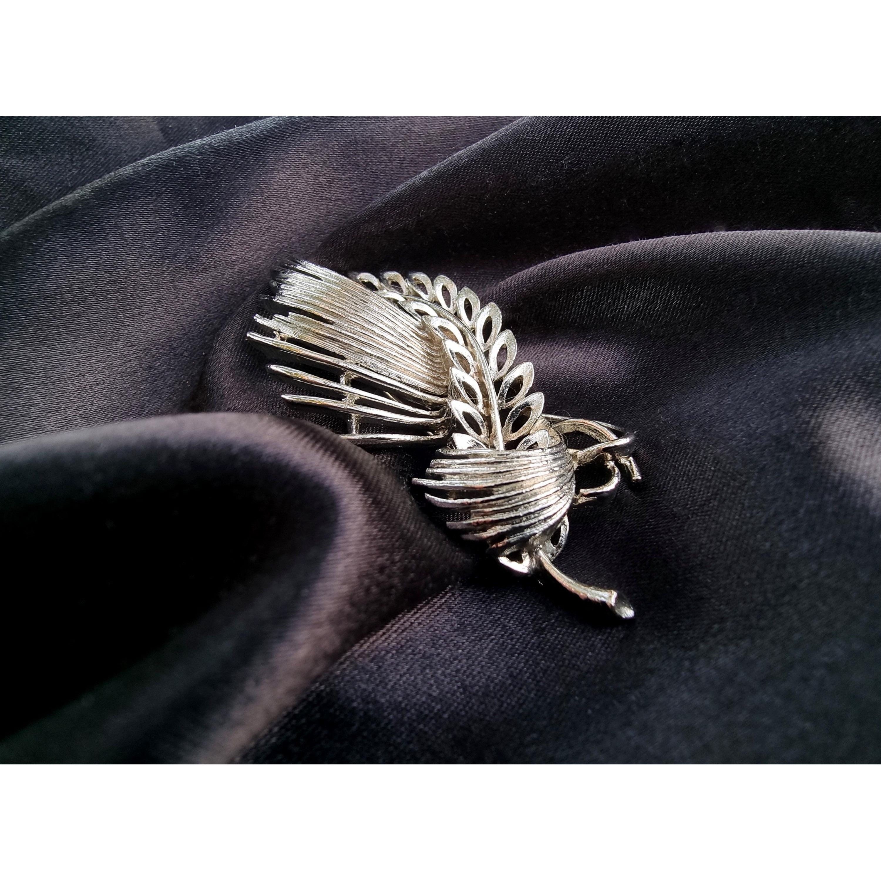 Other Vintage LISNER Signed Wheat Sheaf Leaves Floral Silver Toned Size ONE SIZE - 4 Thumbnail