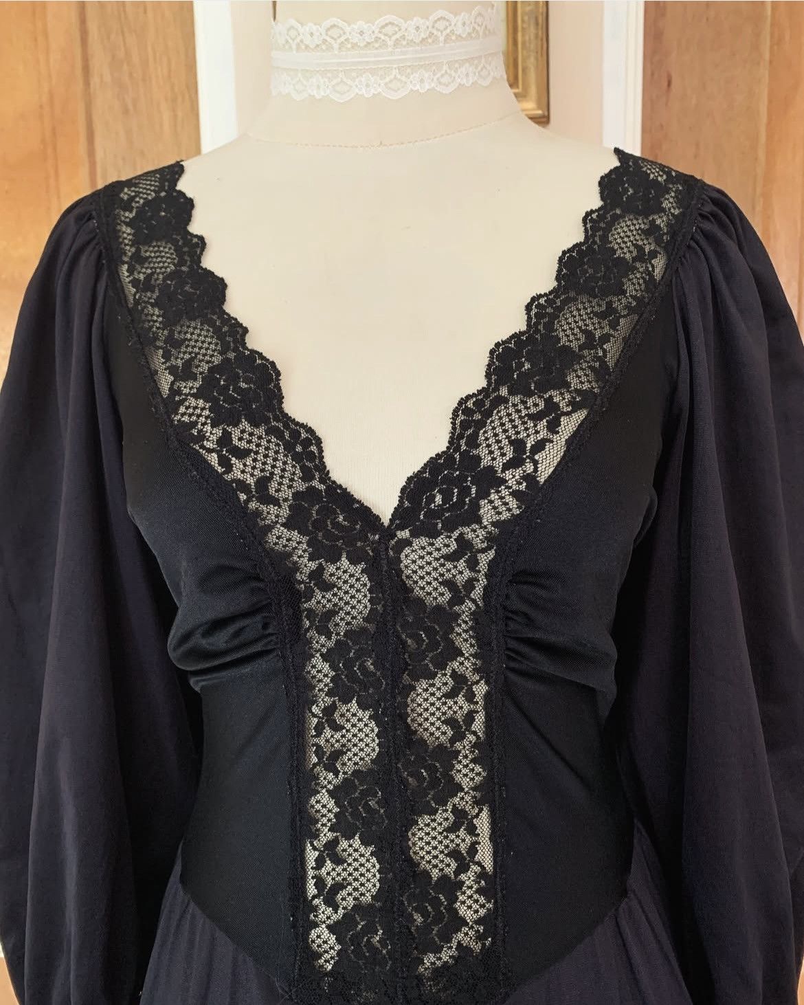 Vintage Lady Cameo Vintage Nightdress Size M / US 6-8 / IT 42-44 - 4 Thumbnail