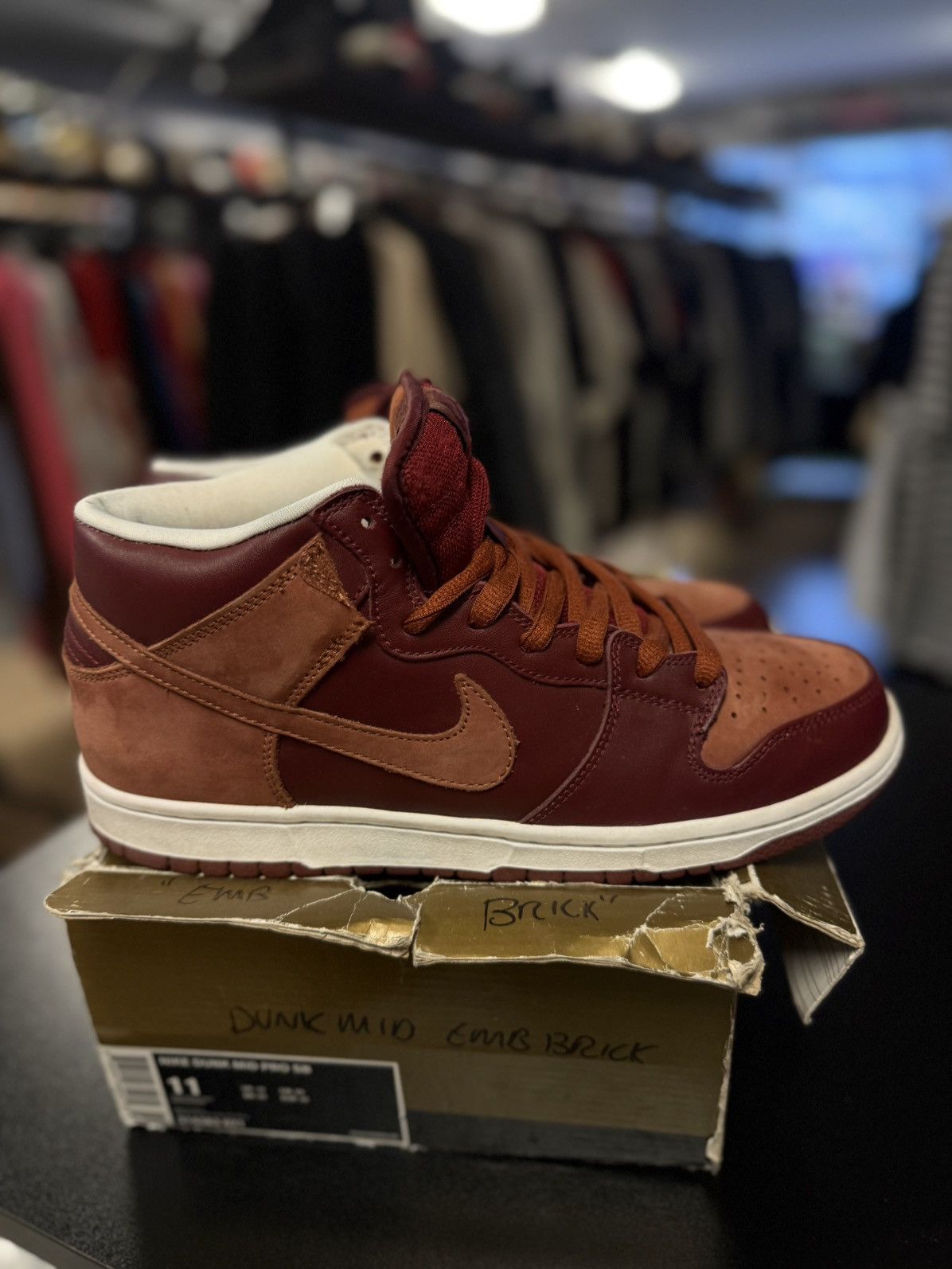 Nike Nike SB Mid Top Team Red Pony 2008 Size 11 Size US 11 / EU 44 - 13 Thumbnail