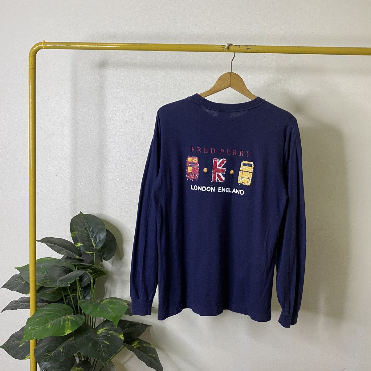 Fred Perry Vintage Y2K Fred Perry London England LS T Shirt Size US M / EU 48-50 / 2 - 1 Thumbnail