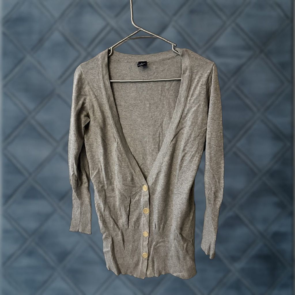 Gap GAP Cardigan Sweater Size Small Gray Crew Cotton 3/4 Sleeve Lightweight Button Down Front Teal Women Mens Size S / US 4 / IT 40 - 1 Thumbnail