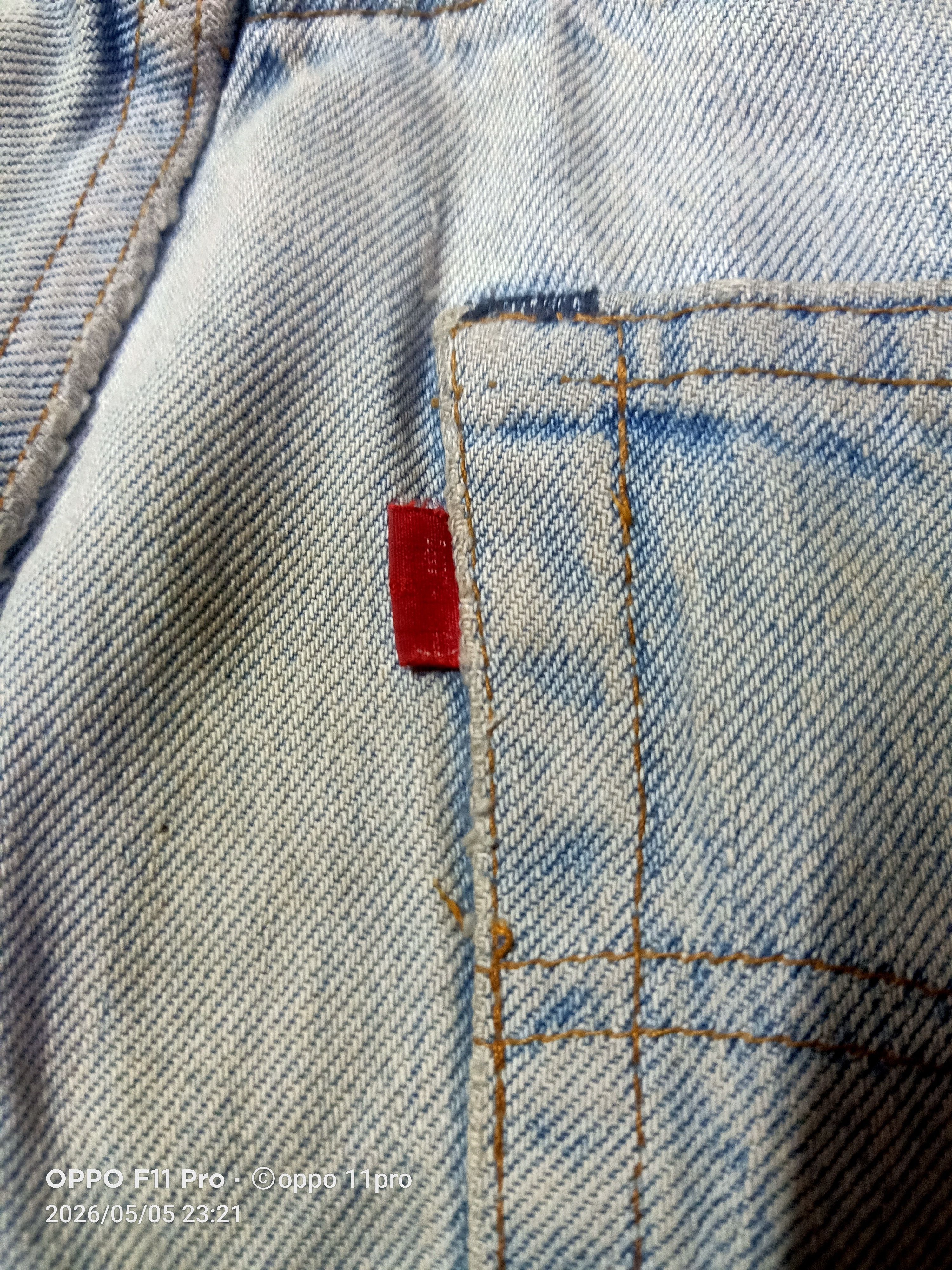 Levi's Vintage Clothing 💥 Levi's Vintage 501 70s Stamp Button 558 Distressdenim 💥 Size US 34 / EU 50 - 7 Thumbnail