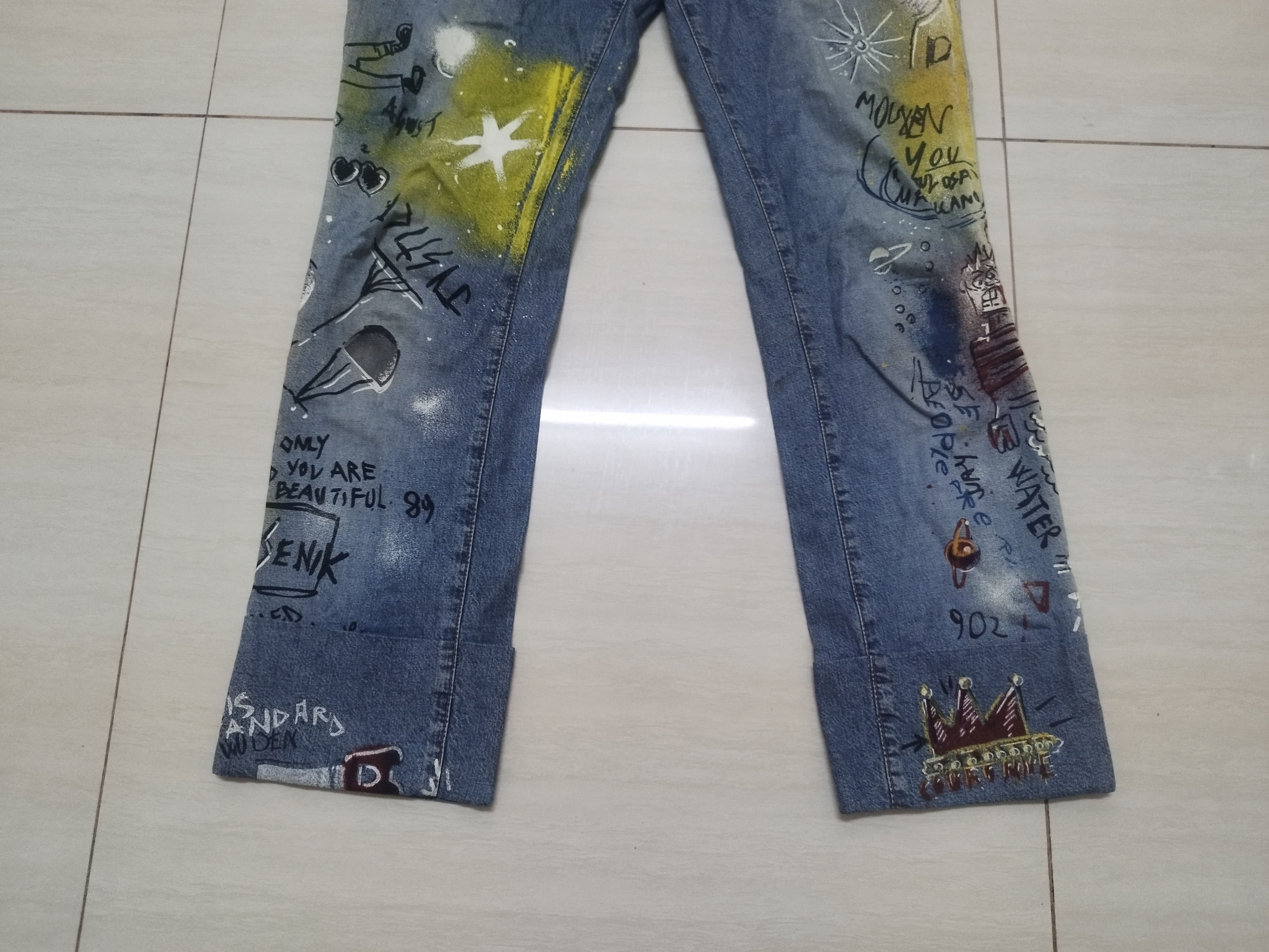 Dolce & Gabbana Dolce & Gabbana 2000s Graffiti Jean-Micheal Basquiat Jeans Size 28" / US 6 / IT 42 - 3 Thumbnail