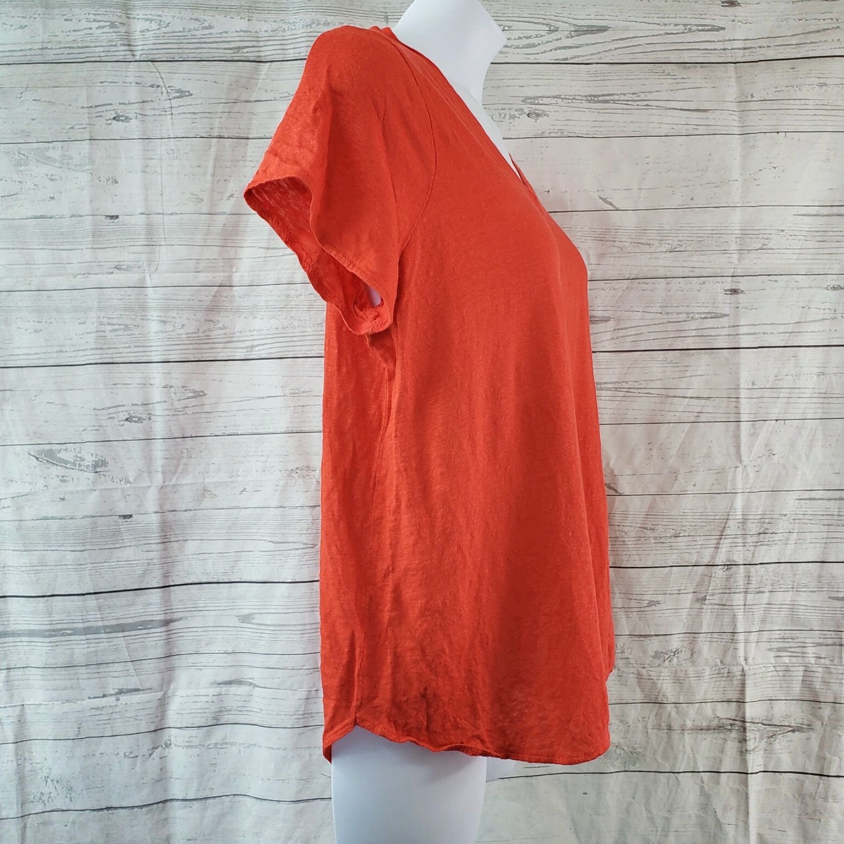 Vintage Tahari Womens Linen Tee 1X Solid Red/Orange Short Sleeve Shirt Adult Plus Size Linen T-Shirt Casual Womens Size 40" / US 18 - 2 Thumbnail