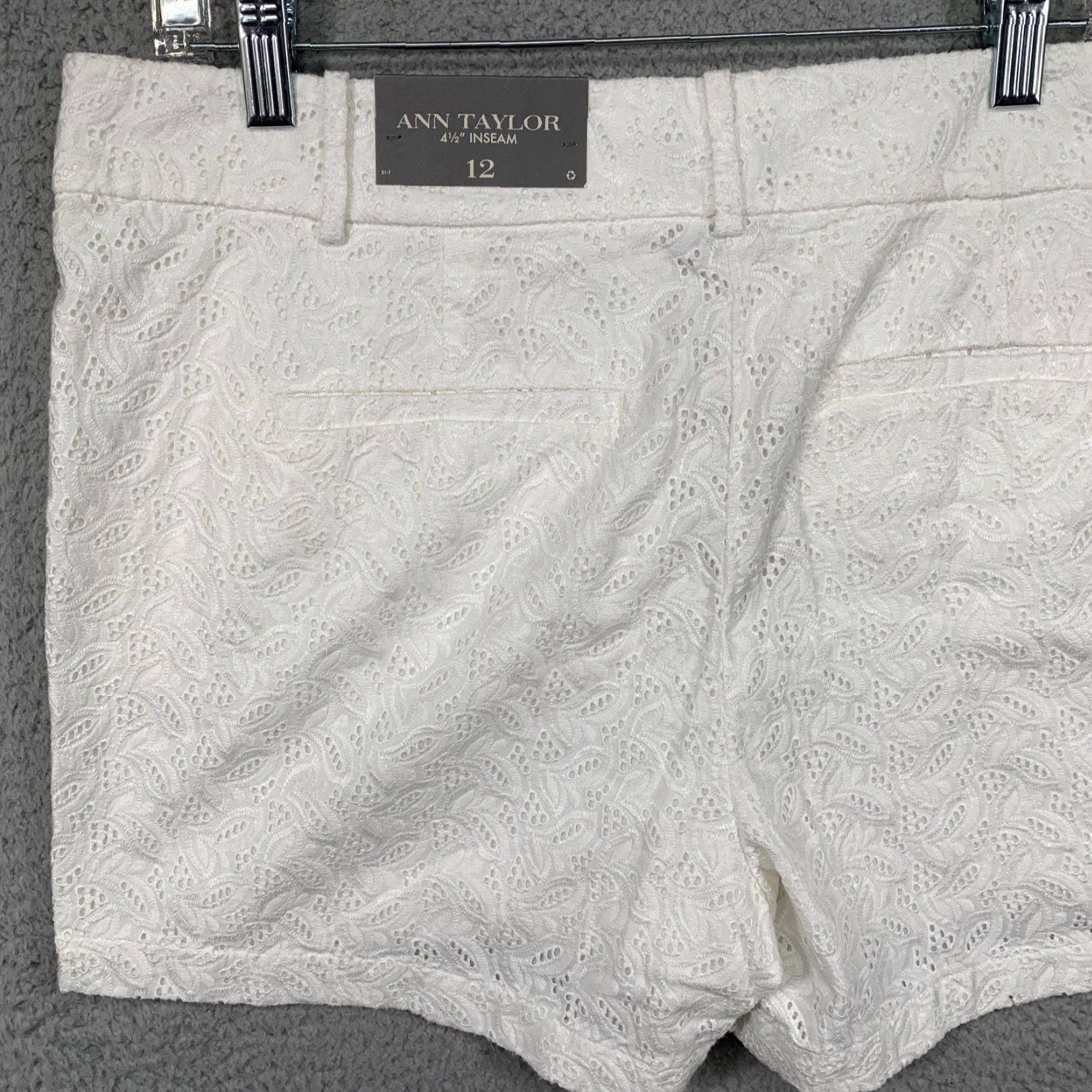 Ann Taylor Ann Taylor Womens Boyfriend Shorts Size 12 White 4 1/2" Inseam NEW Size 34" / US 12 / IT 48 - 5 Thumbnail