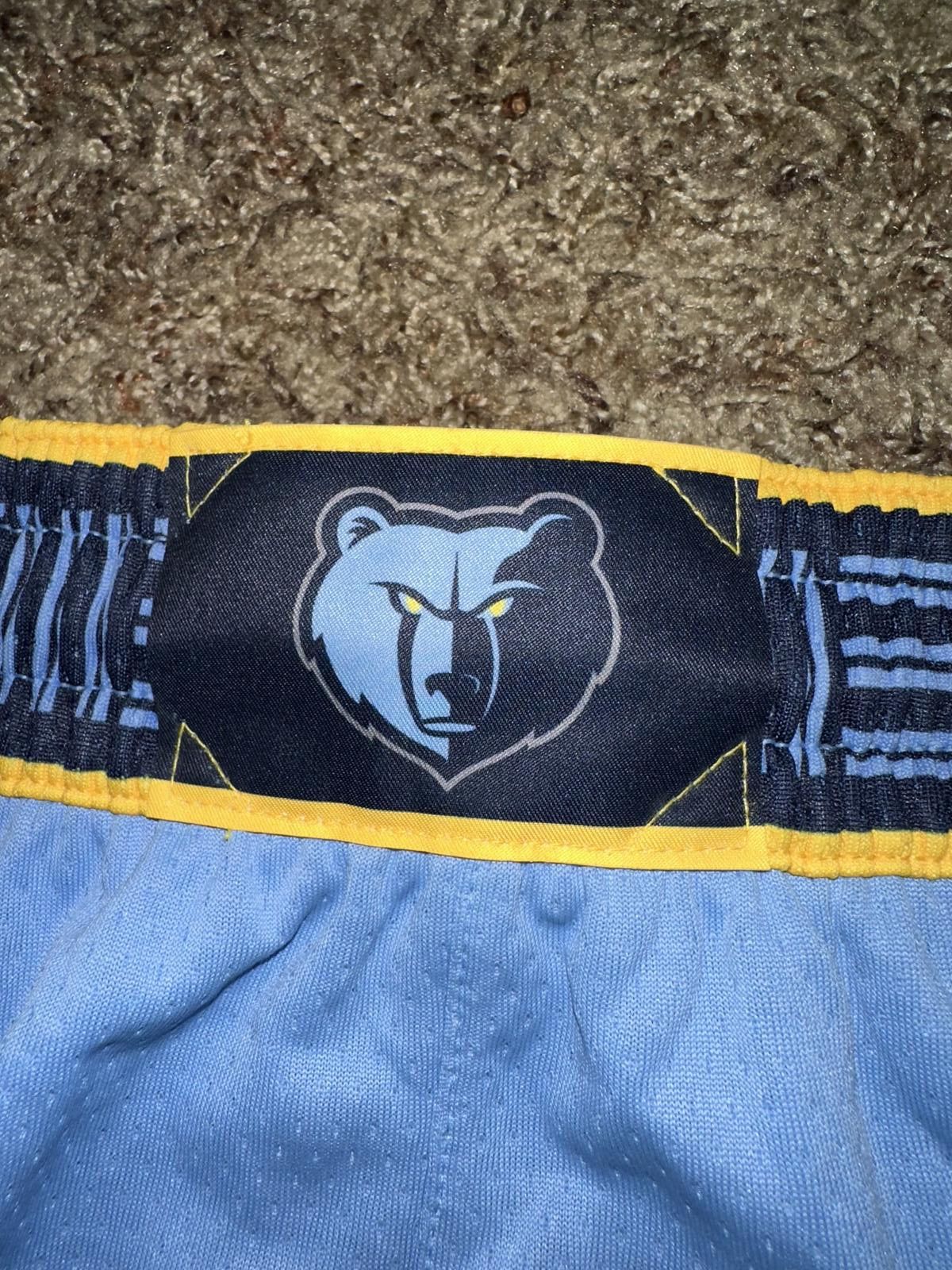 Nike Nike Men’s NBA Memphis Grizzlies Swingman Shorts Sample Size US 34 / EU 50 - 7 Thumbnail