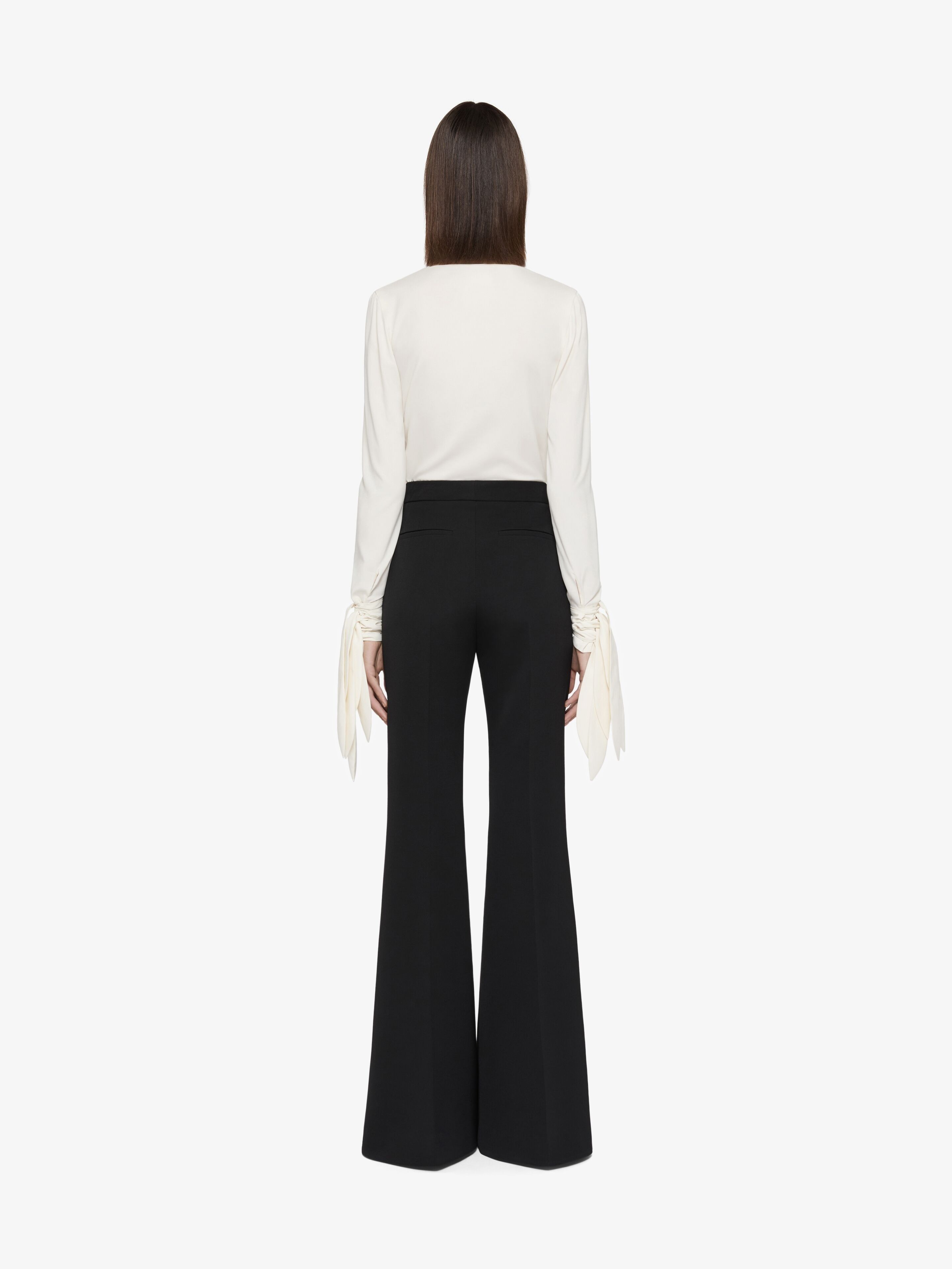 Givenchy o1w1db10326 Deep V-Neck Bow Cuffs Blouse in White Size M / US 6-8 / IT 42-44 - 3 Thumbnail