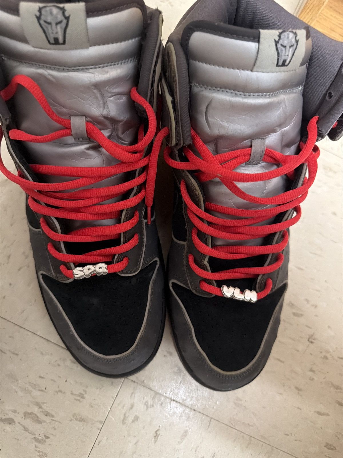Jordan Brand MF Doom SB Dunk Size US 13 / EU 46 - 6 Thumbnail
