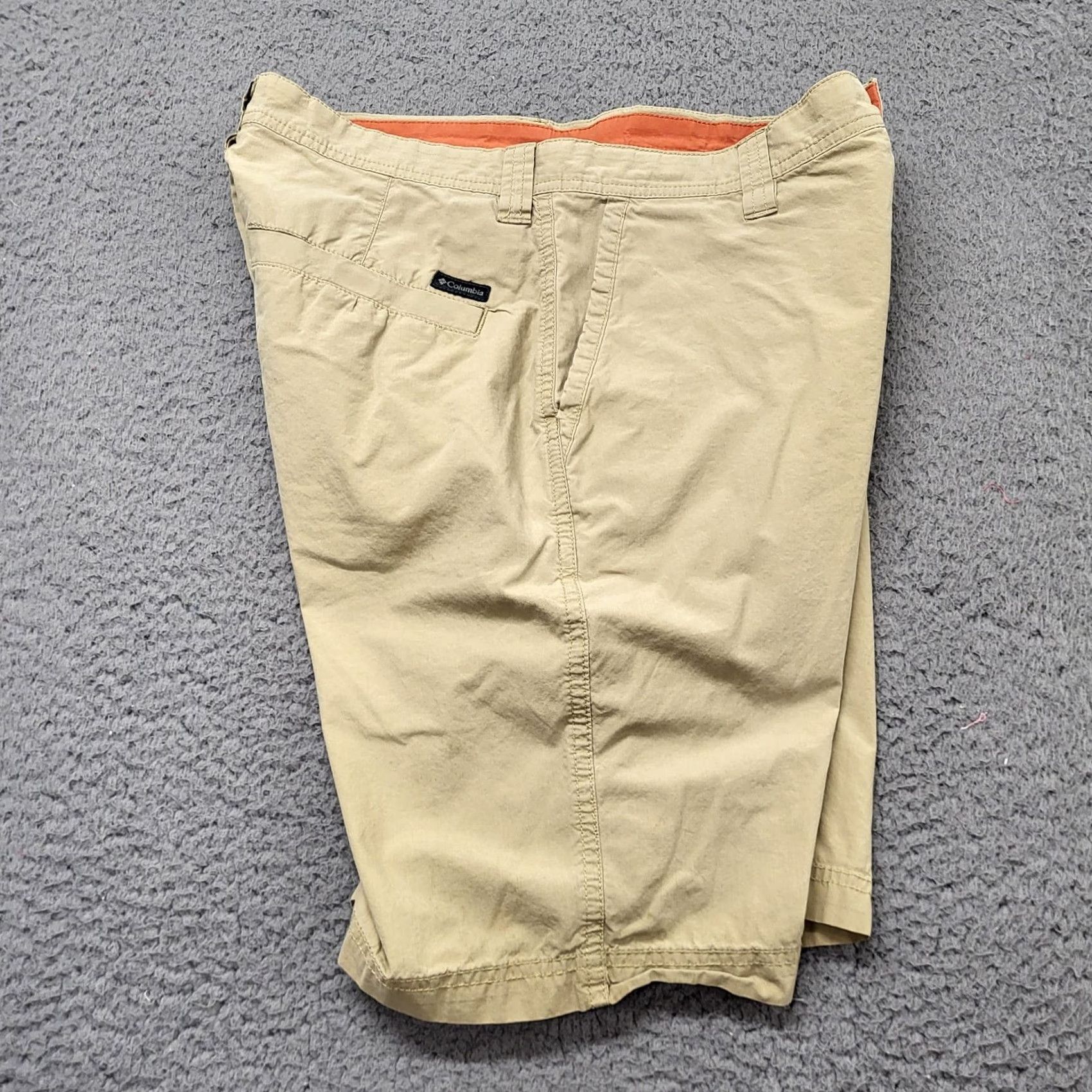 Vintage Columbia Shorts Men’s Size 32” Waist Tan Cotton Chino Pockets Khaki Preppy Golf Size US 32 / EU 48 - 3 Thumbnail