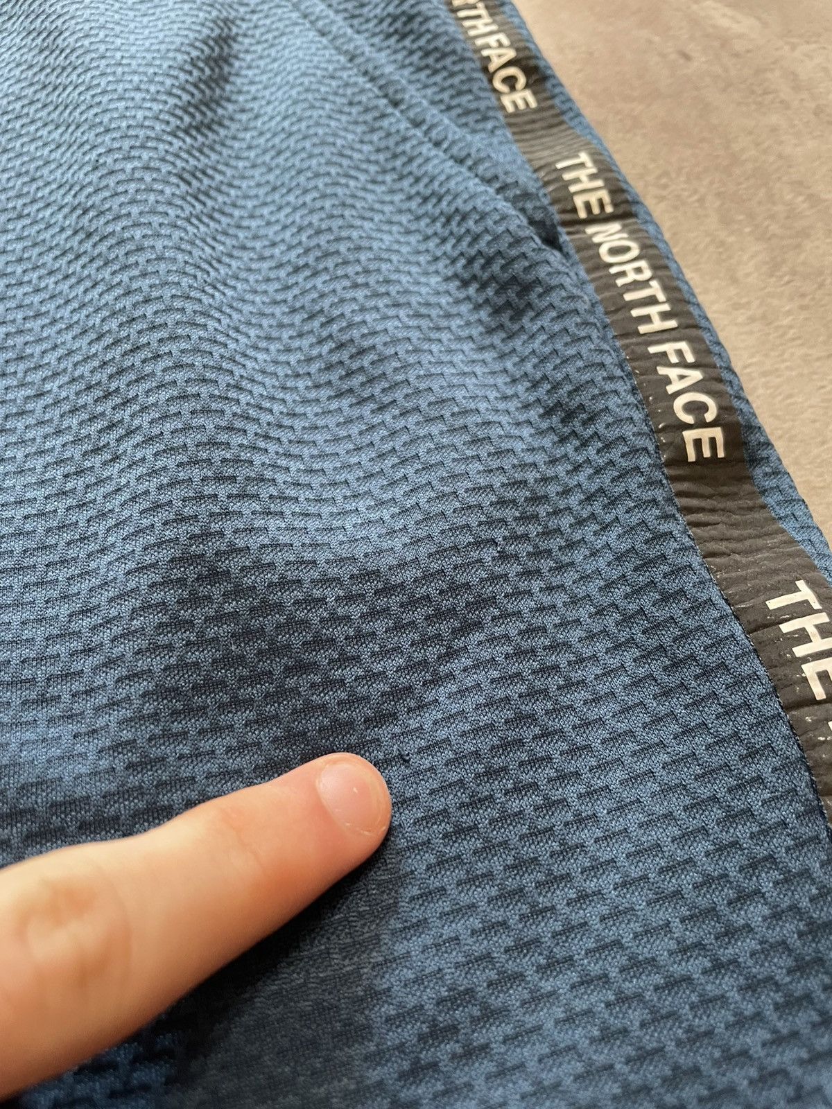 The North Face The North Face Shorts Size L Size US 34 / EU 50 - 6 Thumbnail