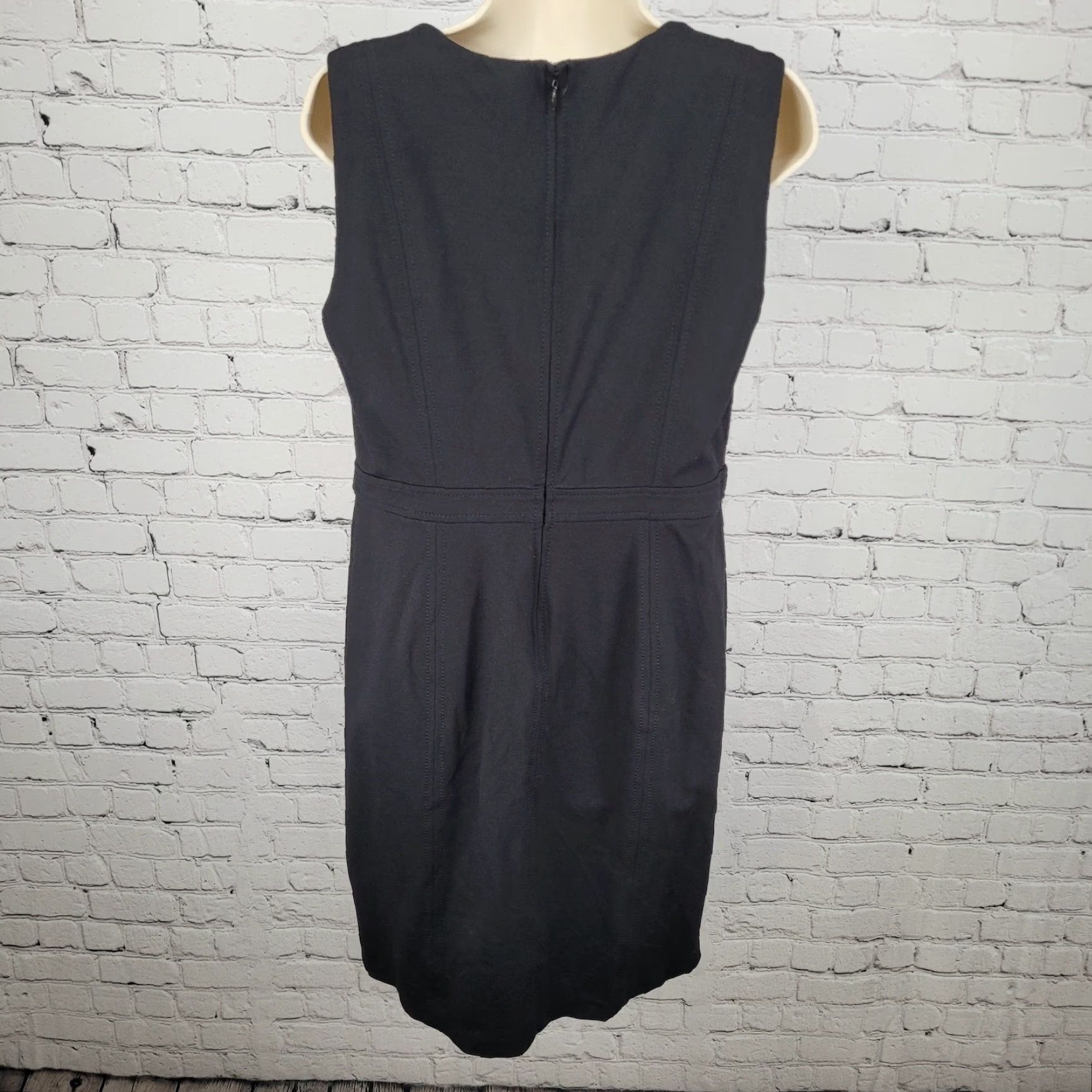 Talbots TALBOTS Black Sleeveless Sheath Dress 10P Stretch Zip Knee Length Womens Classic Size L / US 10 / IT 46 - 2 Thumbnail