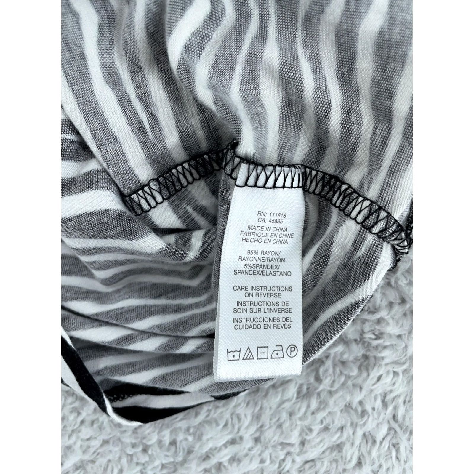 Michael Kors Michael Kors Blouse Womens XL Black White Zebra Print Keyhole Round Neck Top Size XL / US 12-14 / IT 48-50 - 8 Thumbnail