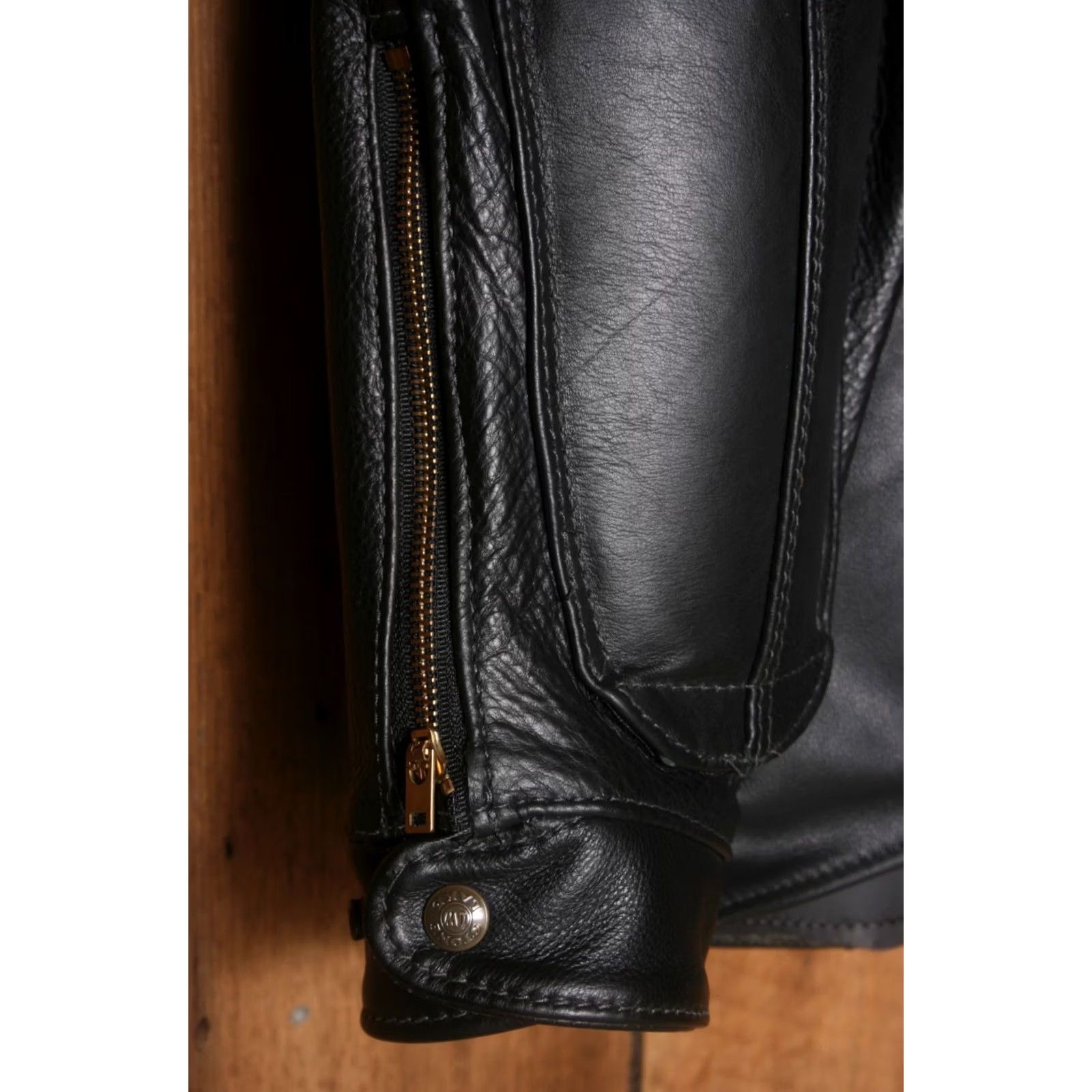 Vintage VINTAGE Stone Lake Leatherworks Custom Made Black Leather Motorcycle Jacket ≈ Sz. 3XL Mens Leather Jacket Motorcycle Black 3XL Size US XXL / EU 58 / 5 - 7 Thumbnail