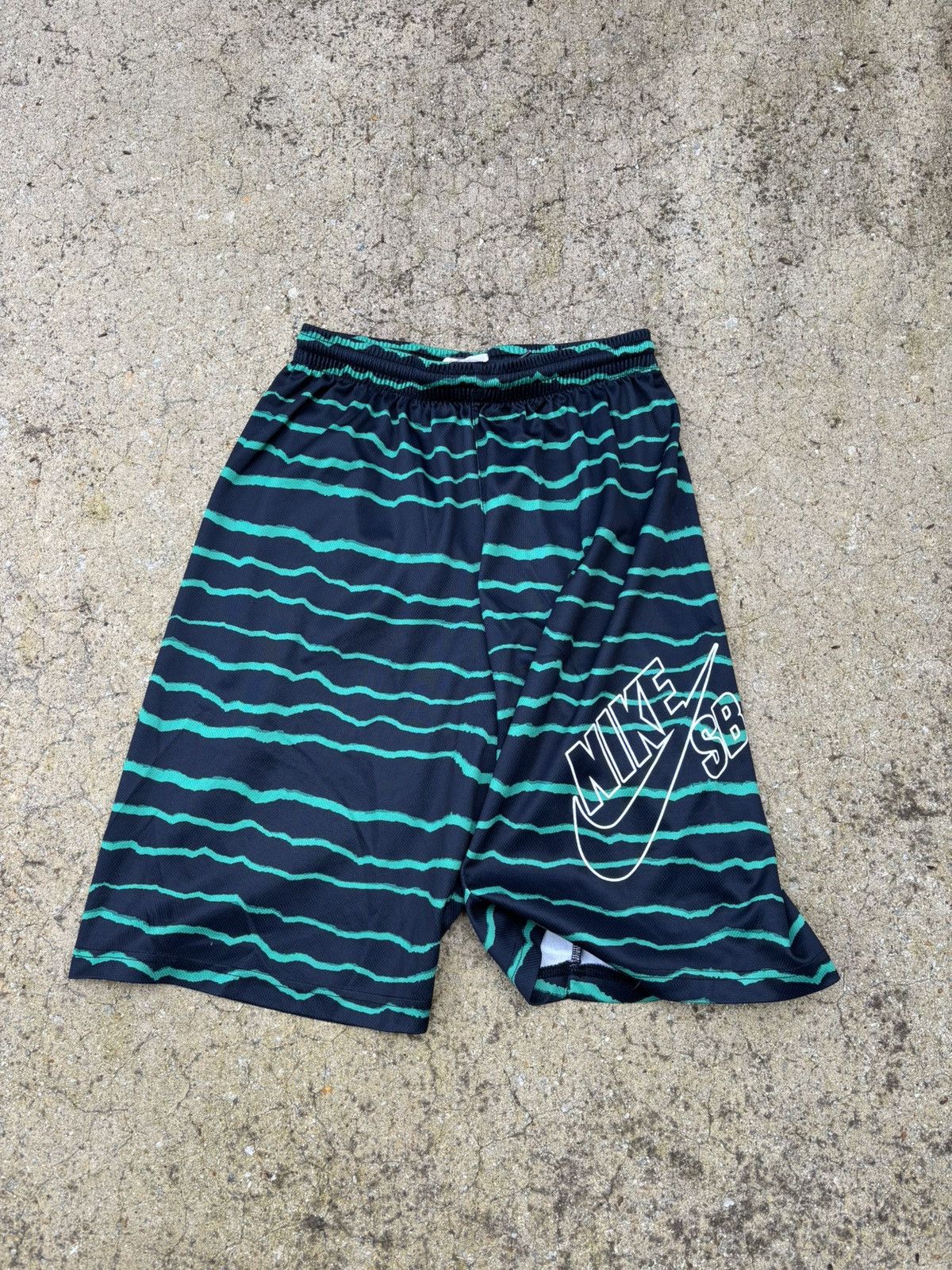 Nike SB Nike SB Shorts Size US 30 / EU 46 - 1 Thumbnail