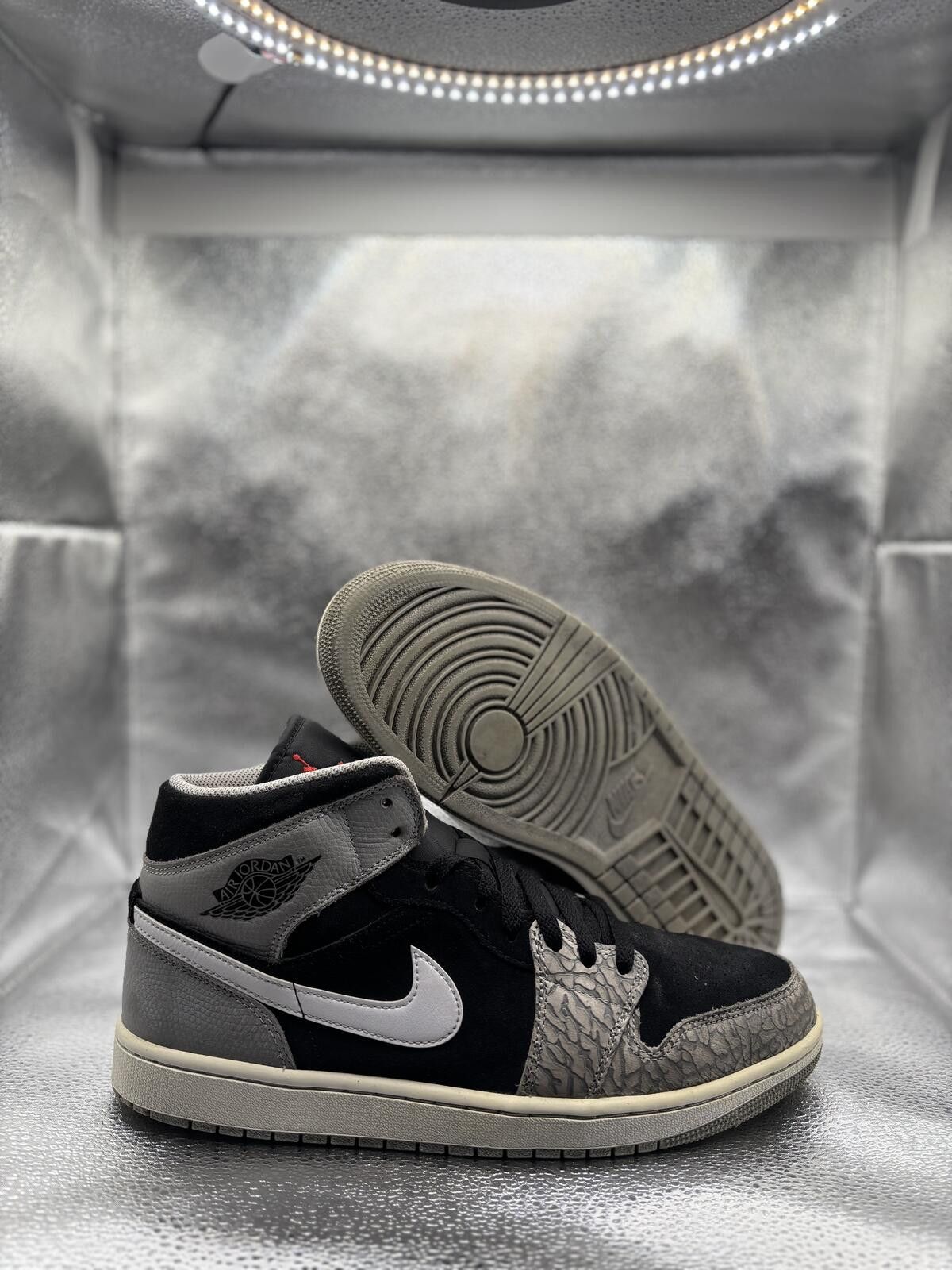 Jordan Brand Air Jordan 1 mid se elephant print Size US 11 / EU 44 - 1 Thumbnail