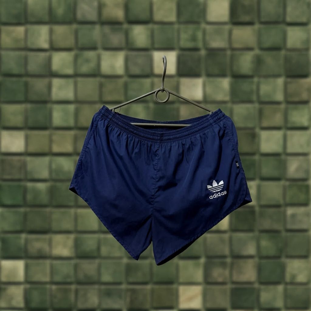 Adidas VINTAGE adidas MEN’S SHORTS BLUE SPORTS FOOTBALL SOCCER M Blue Adidas Shorts China 90s Mens Athletic Football Pants Short(s) Size US 31 - 1 Thumbnail