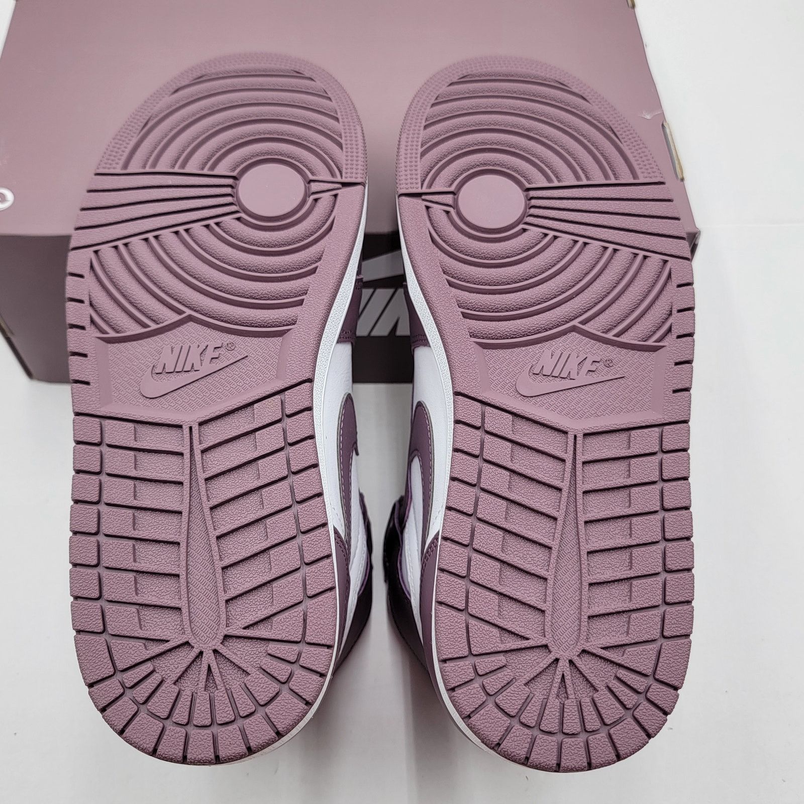 Nike Nike Air Jordan 1 Retro High OG Mauve - Men's Size 10 Size US 10 / EU 43 - 5 Thumbnail