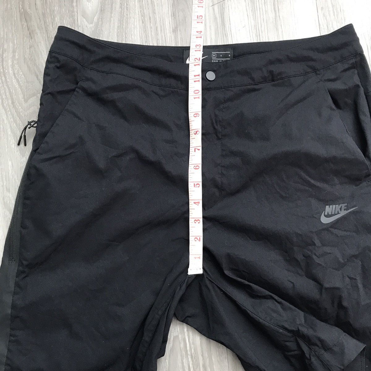 Nike Nike Athletic Shorts Logo Zip Pocket Mens 34 Size US 34 / EU 50 - 4 Thumbnail