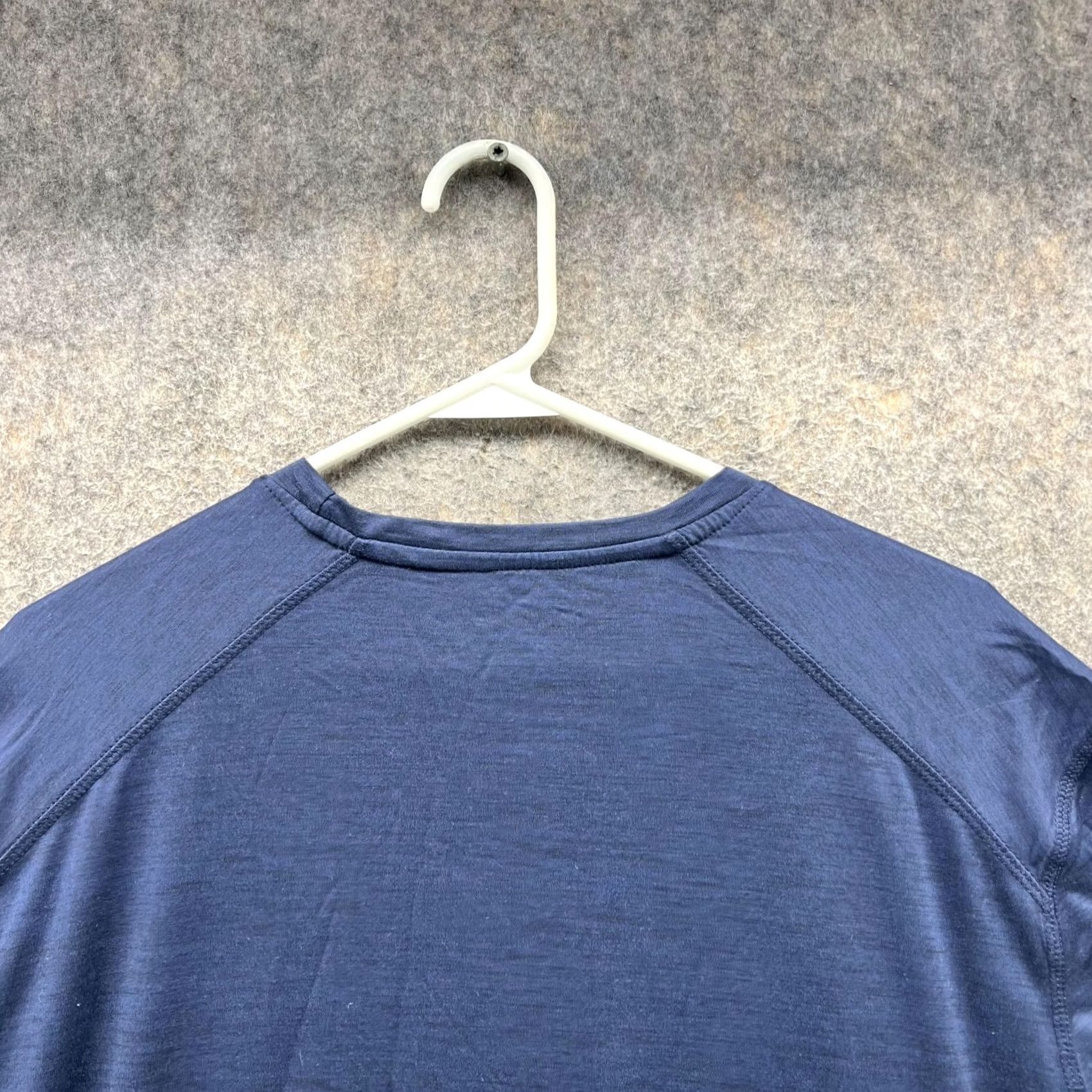 Eddie Bauer Eddie Bauer Shirt Men XL Blue Knit Logo Short Sleeve Crew Neck Navy? Size US L / EU 52-54 / 3 - 2 Thumbnail