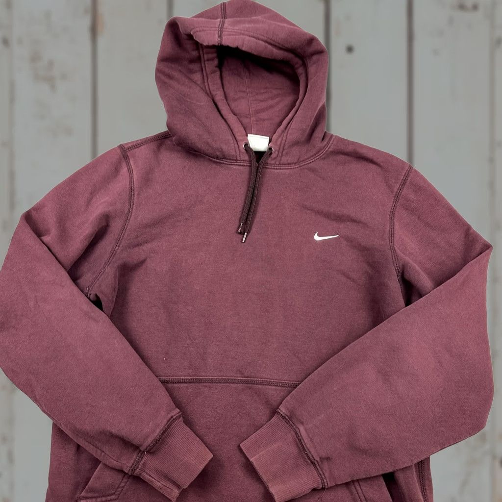 Nike Nike Hoodie Men S Burgundy Solid Pullover Essential Sweatshirt Swoosh Logo Size US S / EU 44-46 / 1 - 1 Thumbnail
