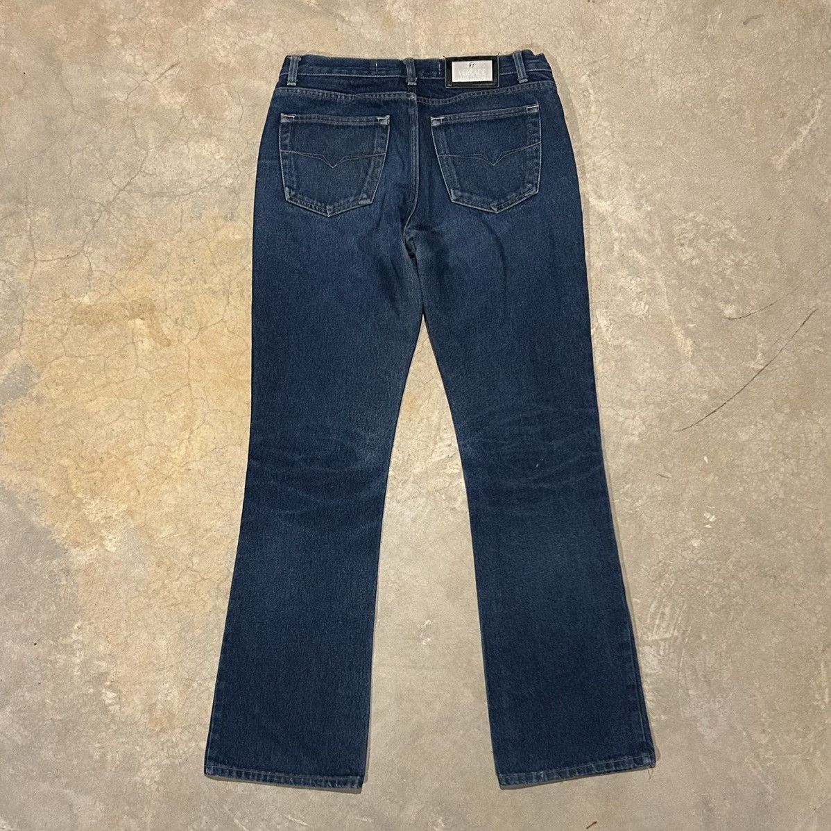 Versace × Versace Jeans Couture × Vintage Vintage Versace Jeans Couture Bleach Splatter Bootcut Jeans Size US 32 / EU 48 - 11 Thumbnail