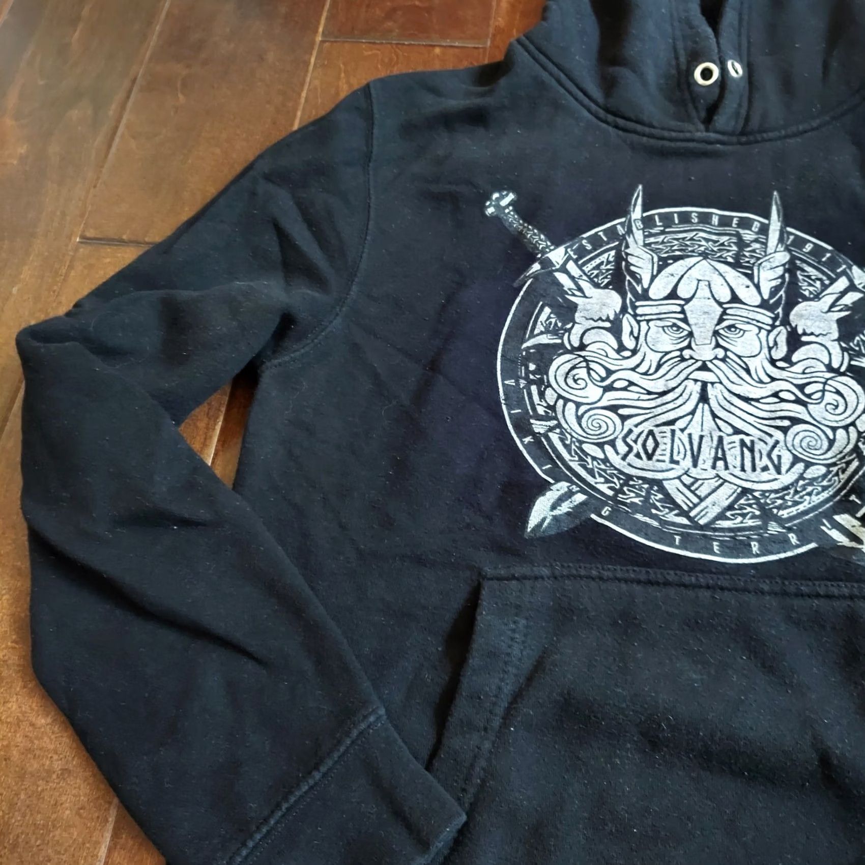 Vintage VINTAGE Lane Seven Solvang Viking Hoodie Mens Shirt S Black Polyester Cotton Pullover Hooded Crew Neck Winter Fall B801 Size US S / EU 44-46 / 1 - 7 Thumbnail