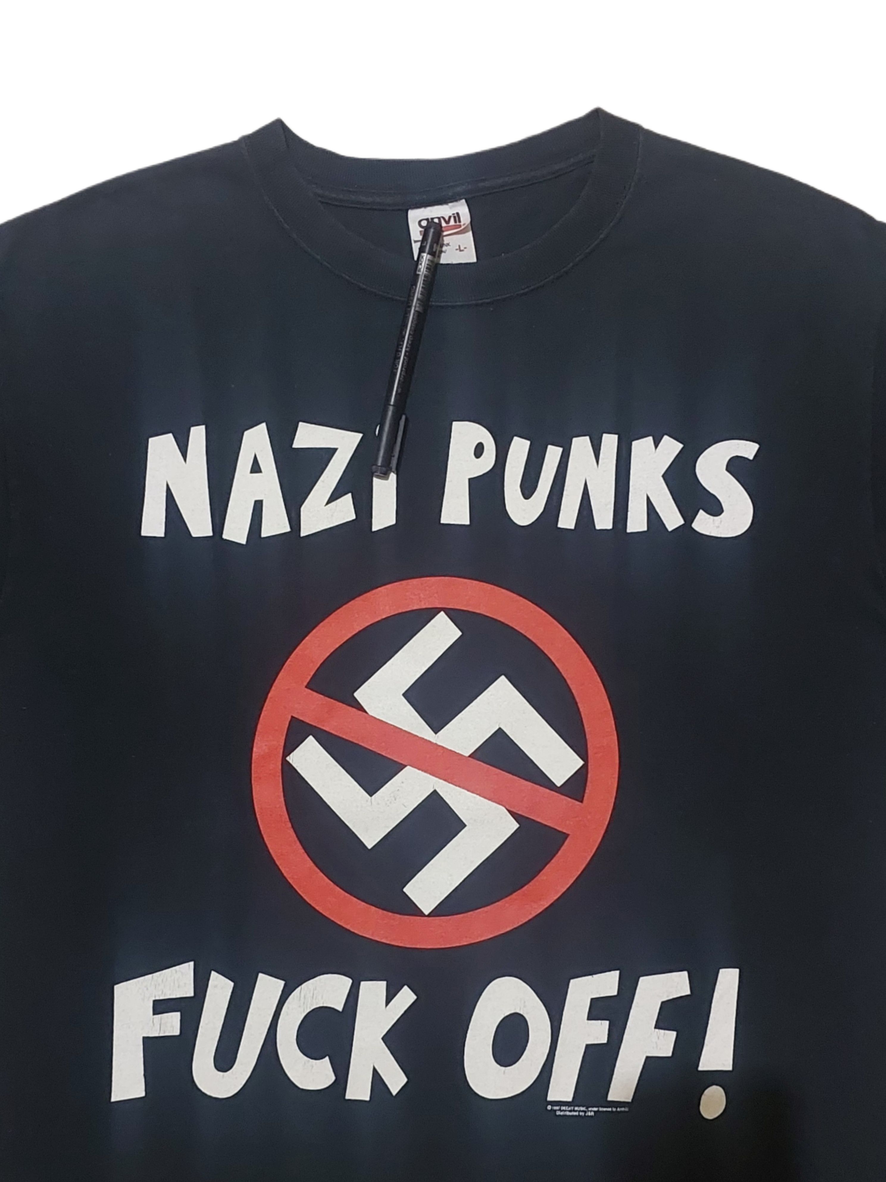 Band Tees Vintage 1997 Dead Kennedys Nazi Punks F OFF! ERASE RACISM Size US L / EU 52-54 / 3 - 2 Thumbnail