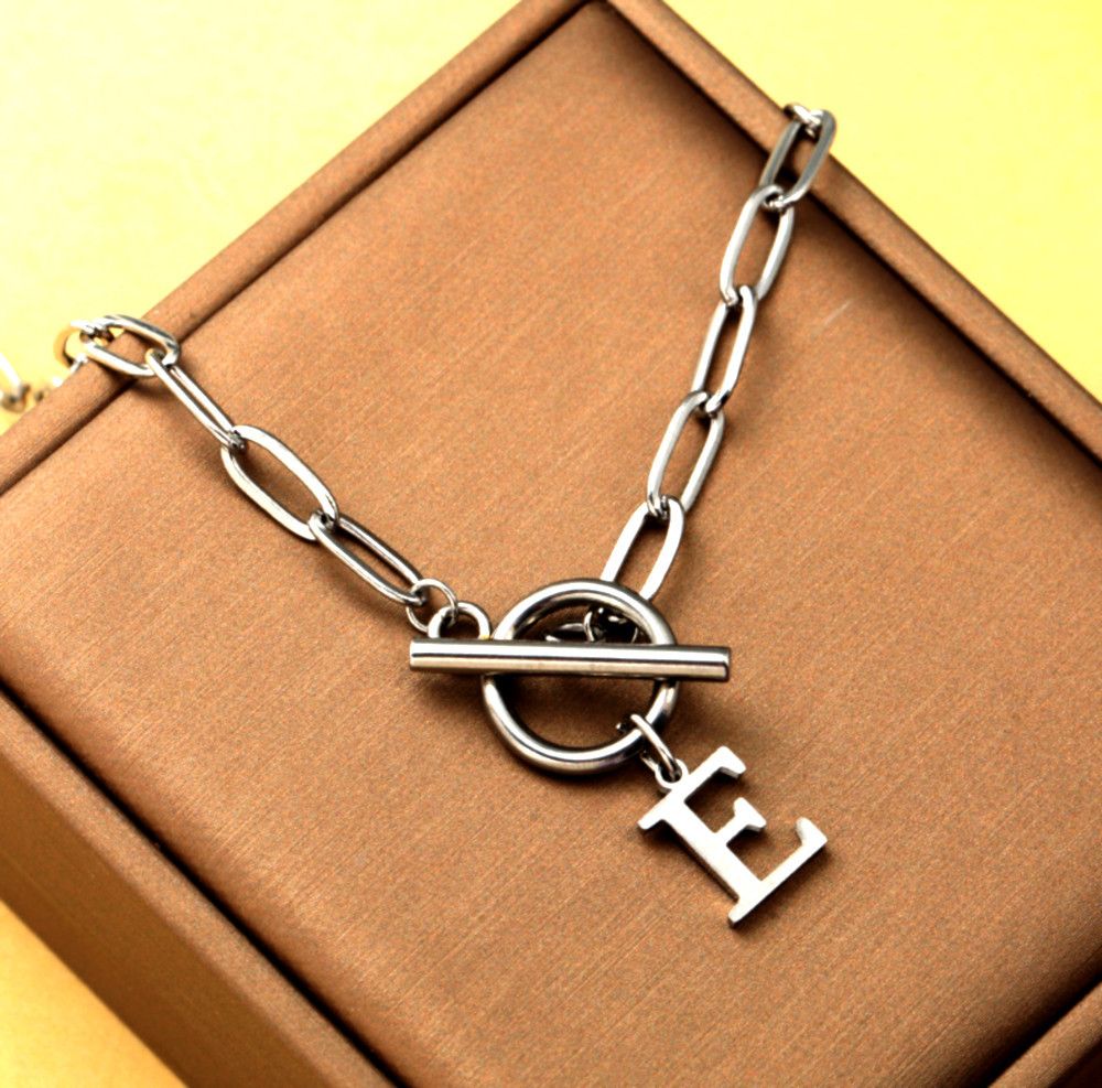 Vintage Vintage Paperclip Dainty Initial Charm Necklace Streetwear Size ONE SIZE - 2 Thumbnail