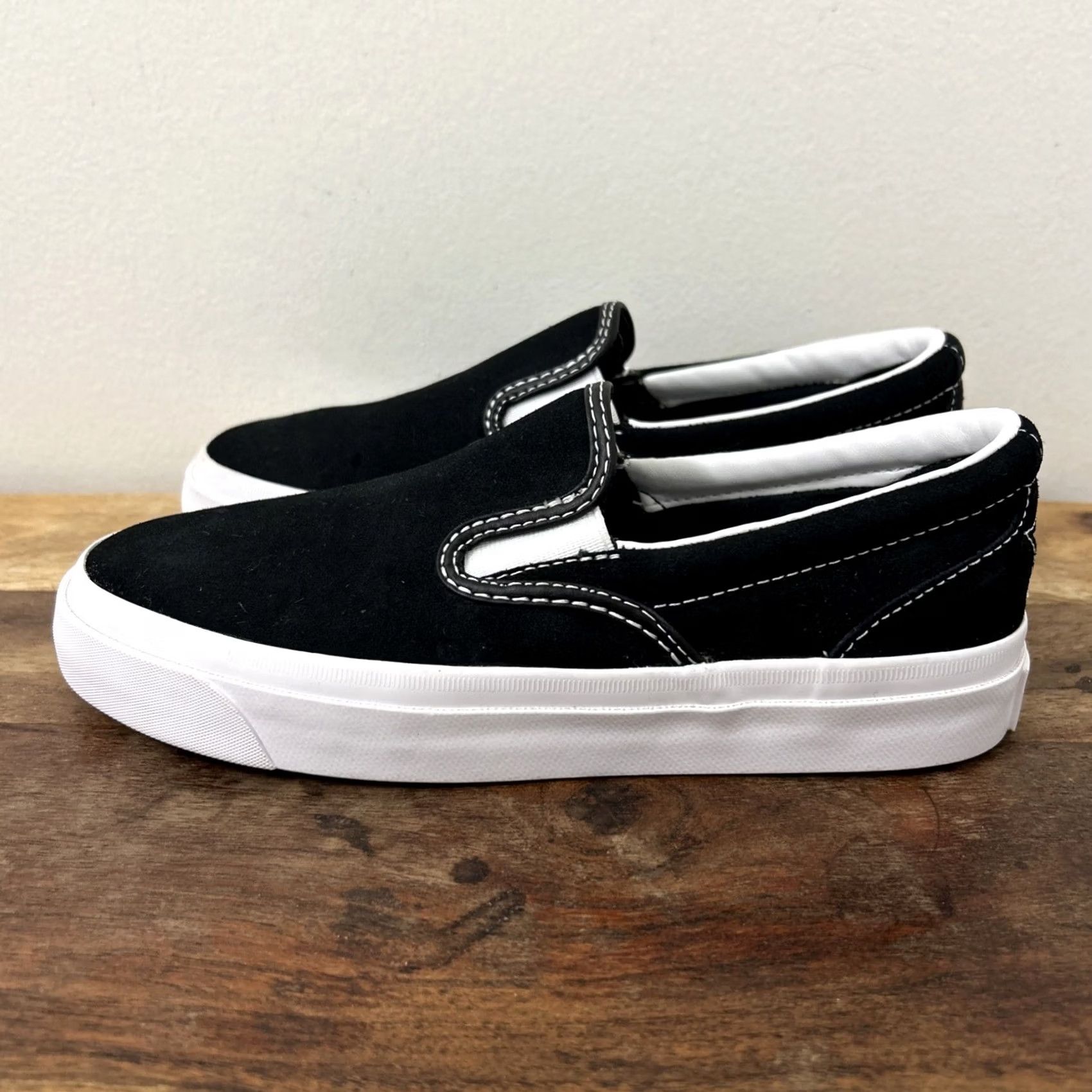 Converse Converse One Star CC Pro Suede Slip Mens 4 /Womens 5.5 Black White Size US 4 / IT 34 - 4 Thumbnail