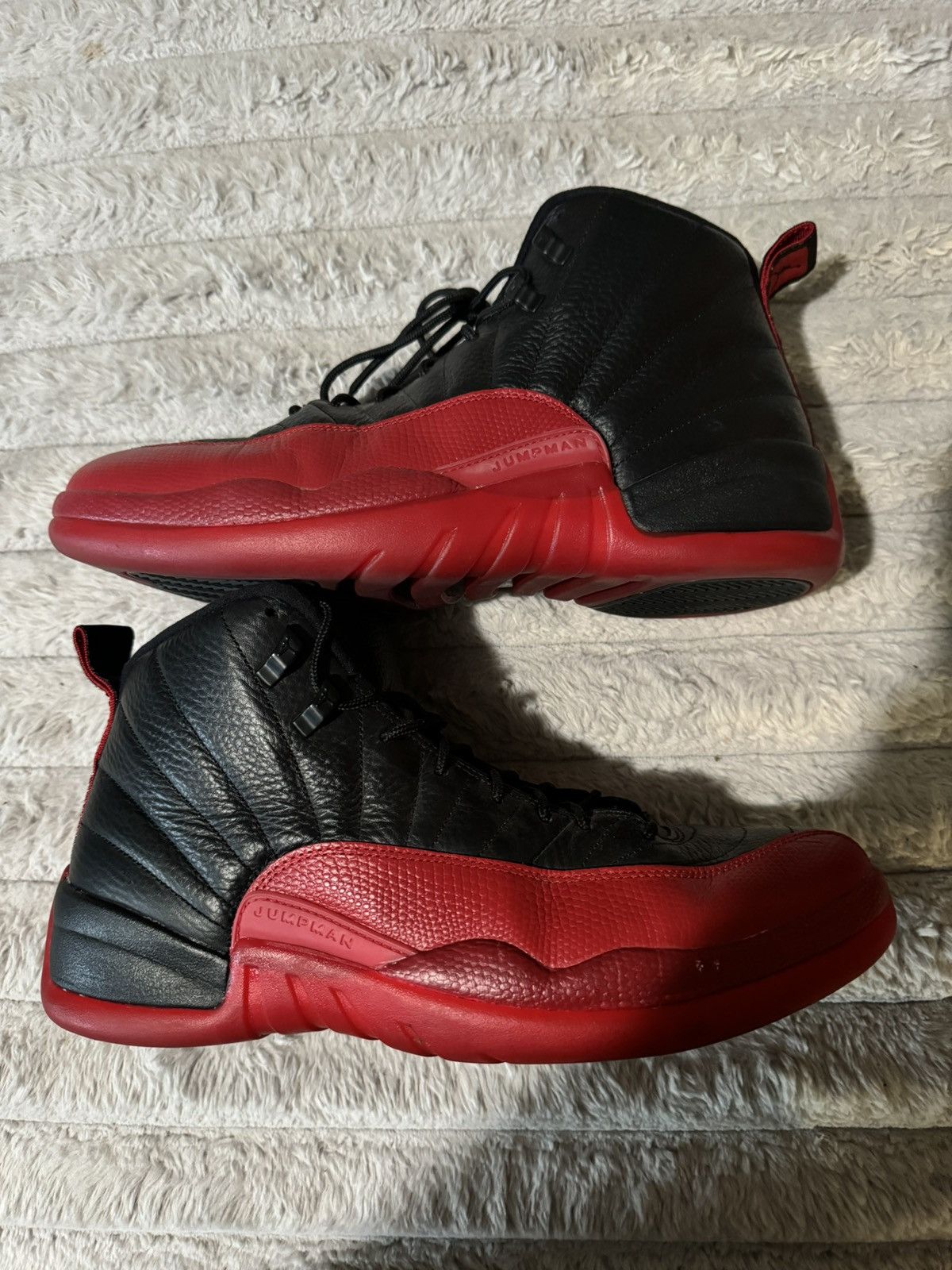 Jordan Brand Jordan 12 Retro Flu Game 2016 sz 12 Used Size US 12 / EU 45 - 1 Thumbnail