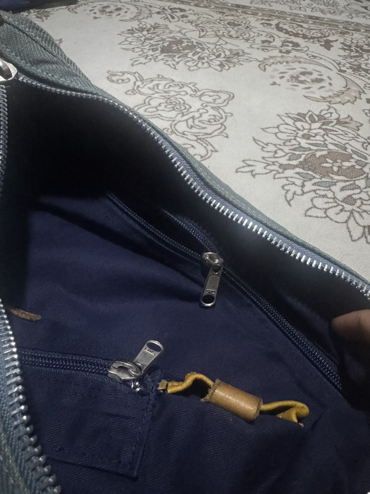 MasterPiece 🇯🇵 MSPC Suede Banana Sling/Messenger Bag Multicompartment Size ONE SIZE - 8 Thumbnail