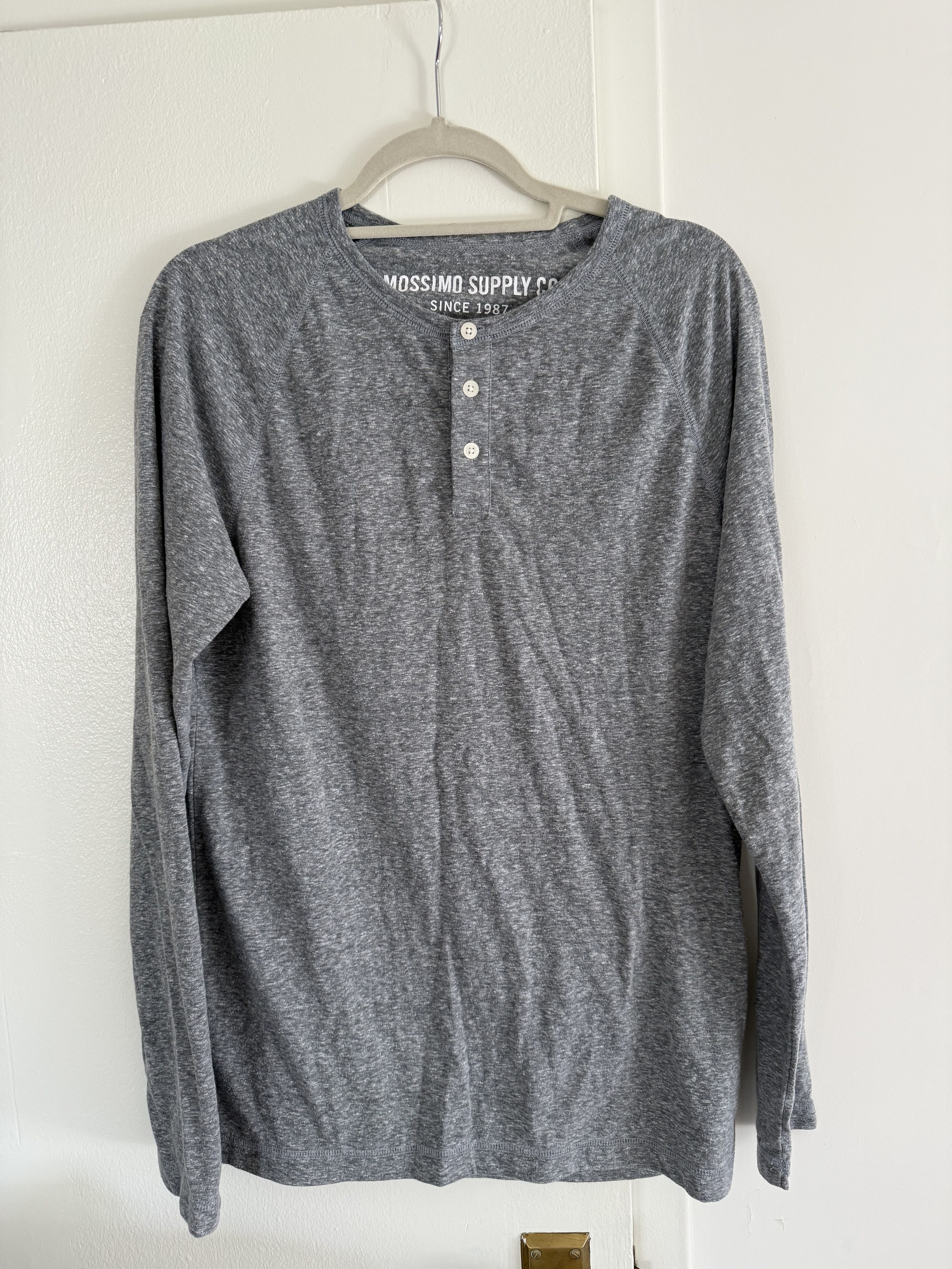 Mossimo Heathered Gray Athletic Fit Long Sleeve Henley T-Shirt Size US M / EU 48-50 / 2 - 1 Thumbnail