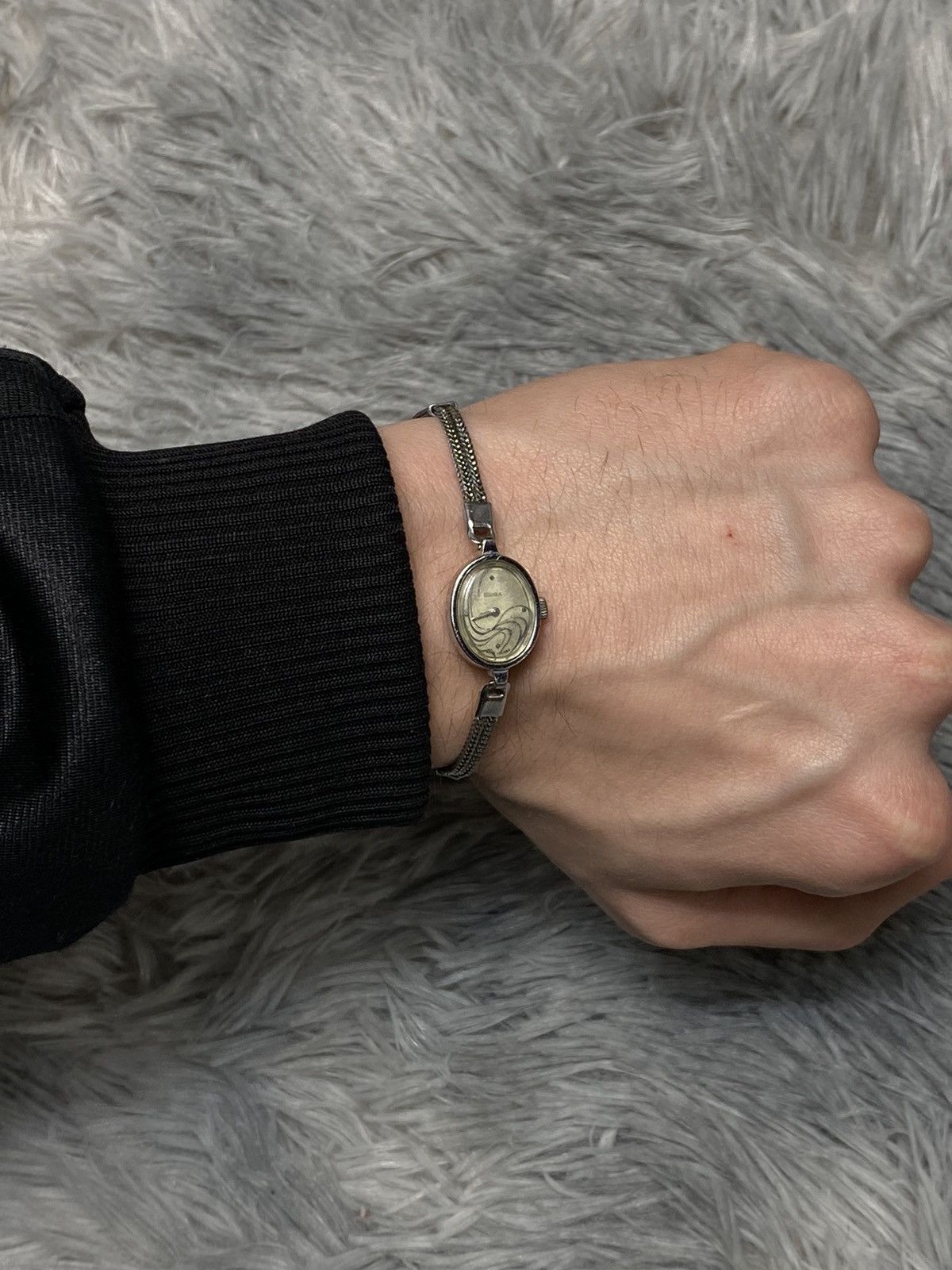 Vintage Futuristic Chaika Vintage Mechanical Watch - Soviet Elegance Size ONE SIZE - 8 Thumbnail