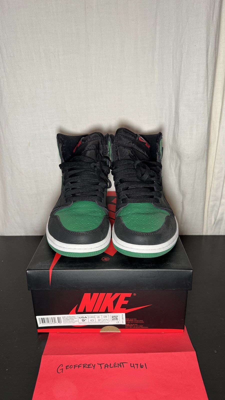 Jordan Brand Nike Air Jordan 1 Retro High OG "Pine Green 2.0" - Size 9.5 Size US 9.5 / EU 42-43 - 1 Thumbnail