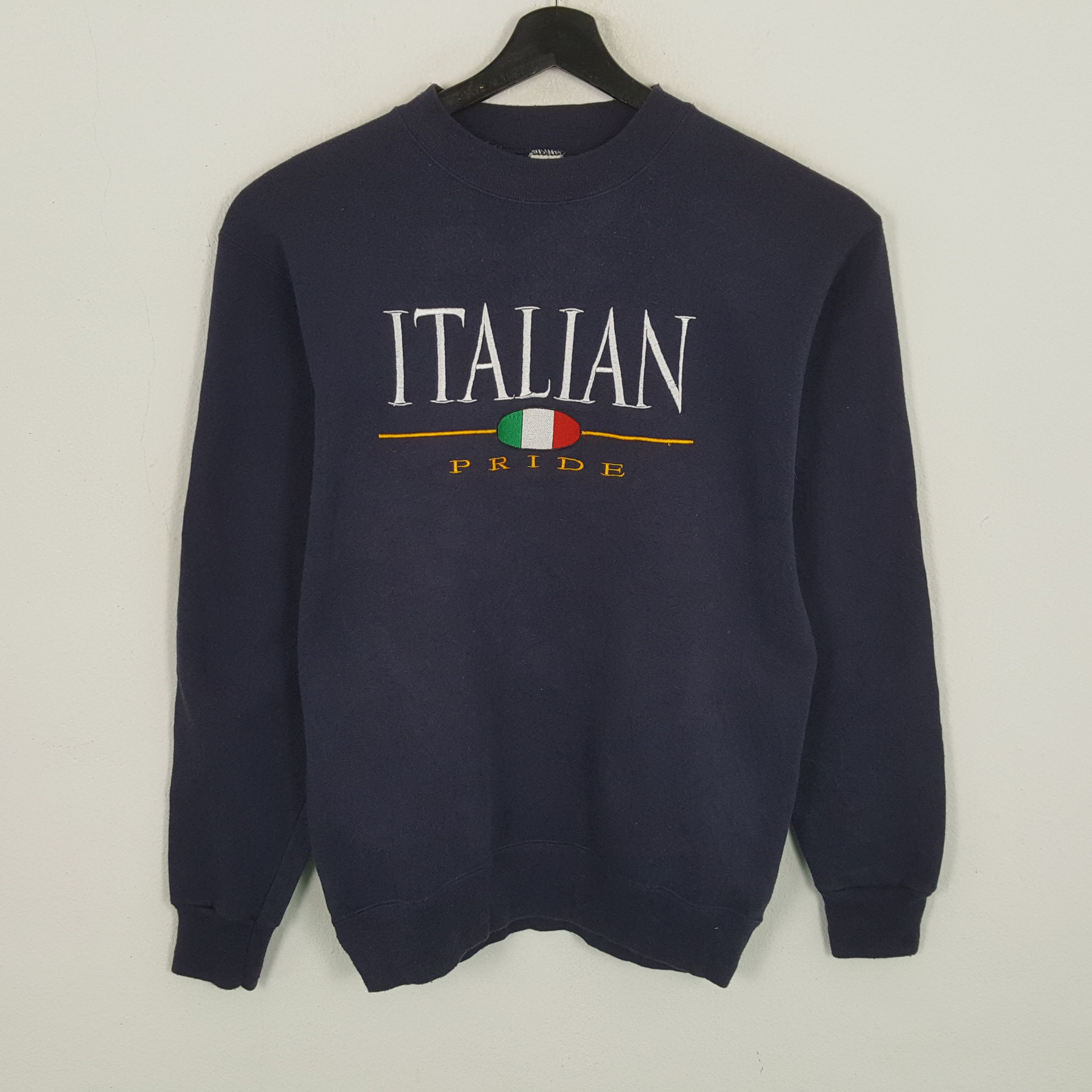 ITALIAN PRIDE Embroidery Design Vintage Sweatshirt