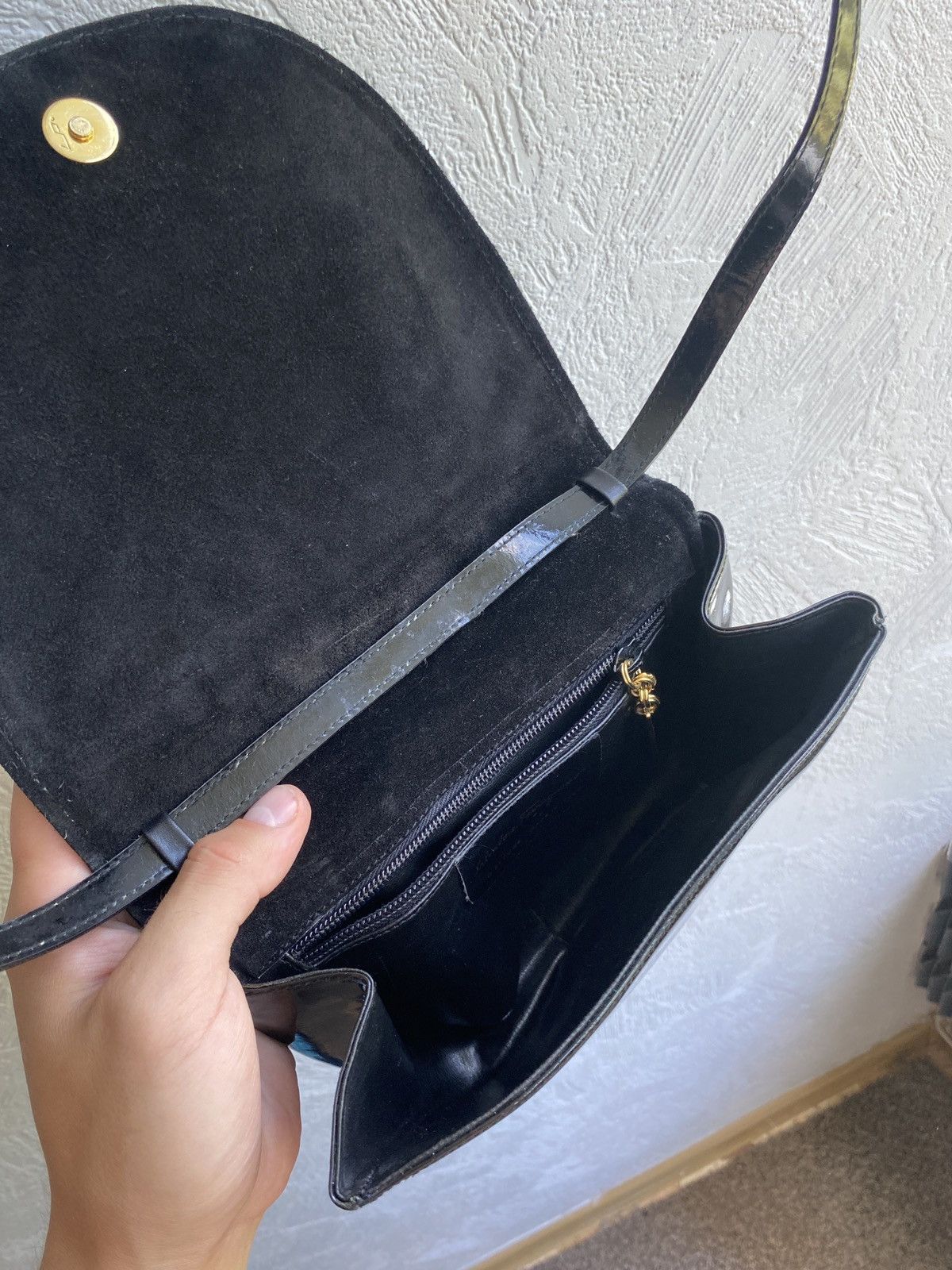 Salvatore Ferragamo Salvatore Ferragamo Black Patent Leather Shoulder Bag Size ONE SIZE - 14 Thumbnail