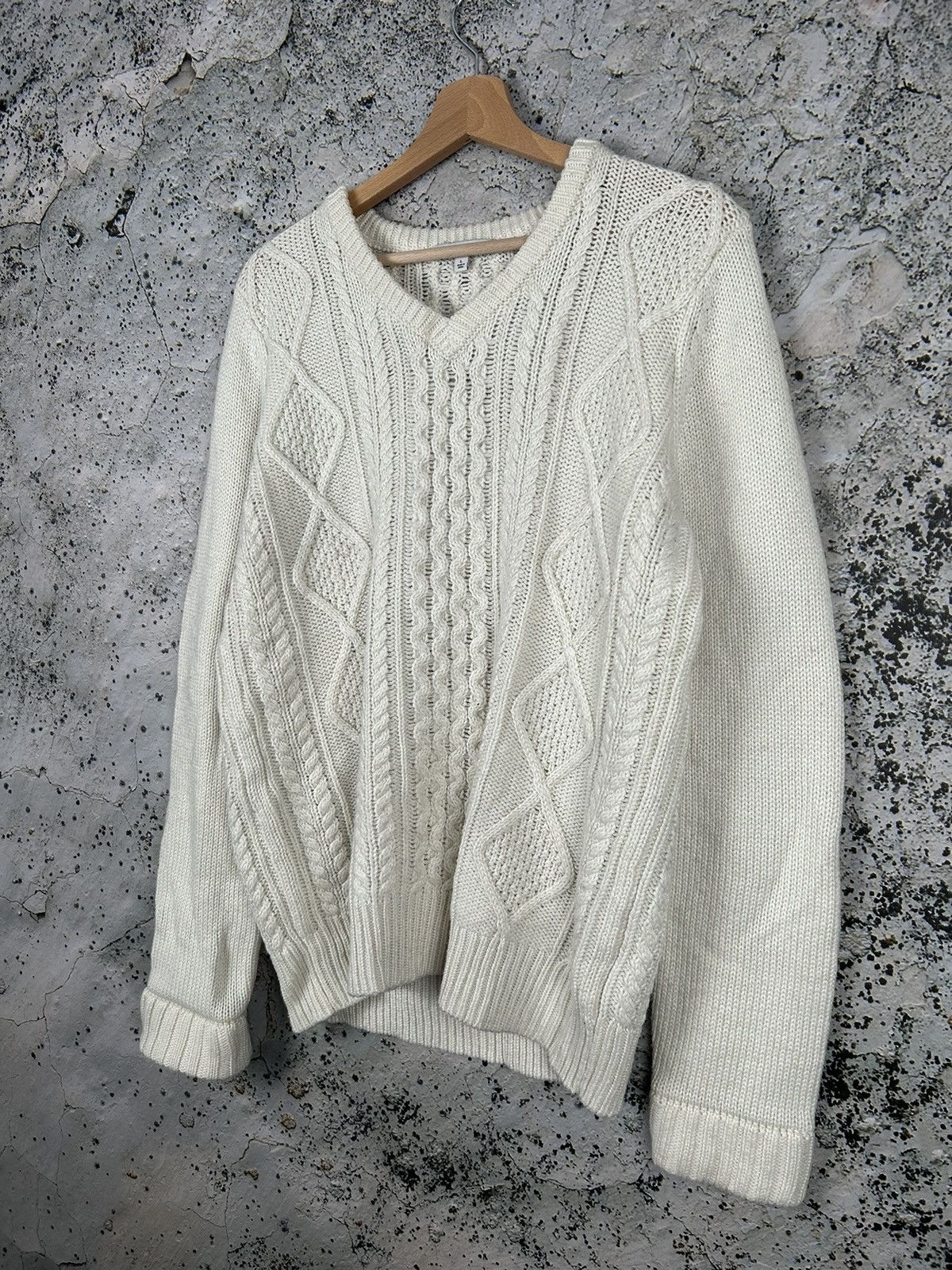 JW Anderson × Uniqlo J.W. Anderson x Uniqlo Knitted Cream Sweater Hype Rare Size US L / EU 52-54 / 3 - 2 Thumbnail