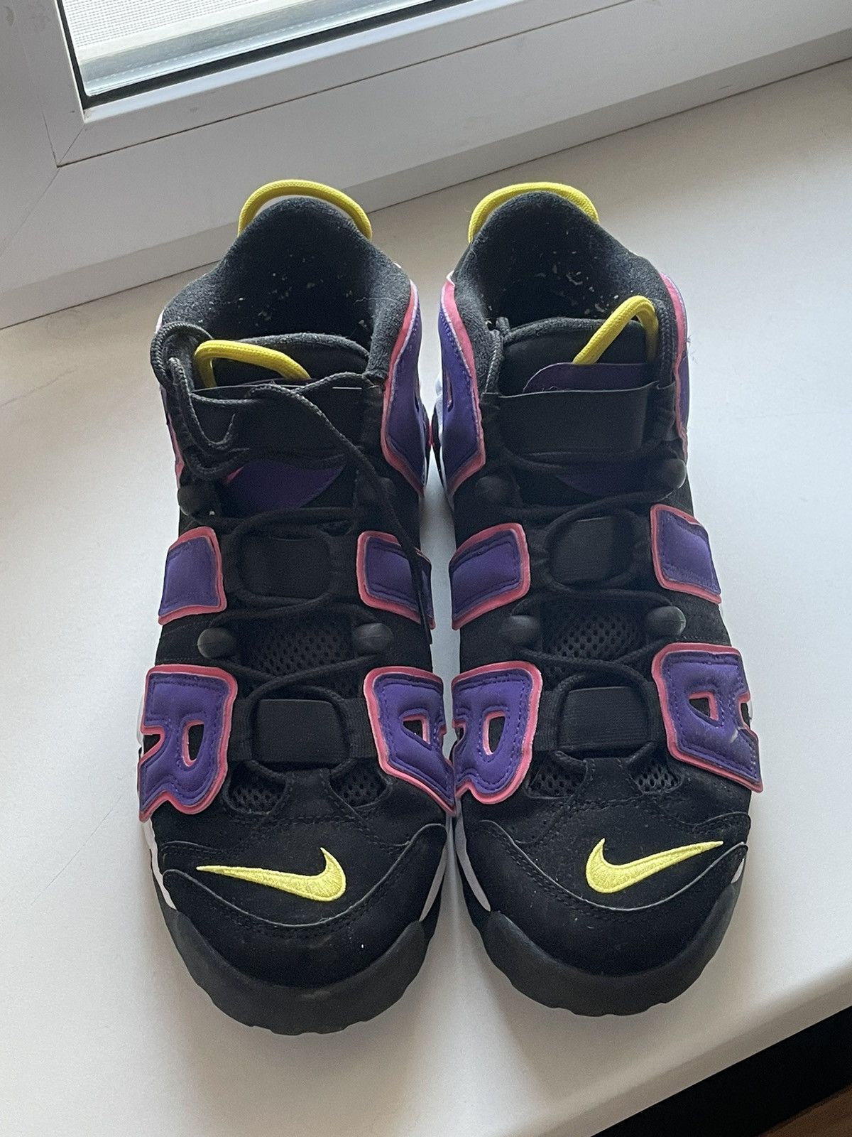 Nike nike air more uptempo Size US 9.5 / EU 42-43 - 2 Thumbnail