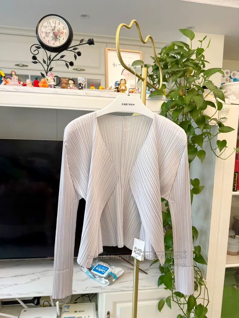 Issey Miyake Issey Miyake Light Gray Cardigan Top Coat Size XXL / US 16-18 / IT 52-54 - 2 Thumbnail