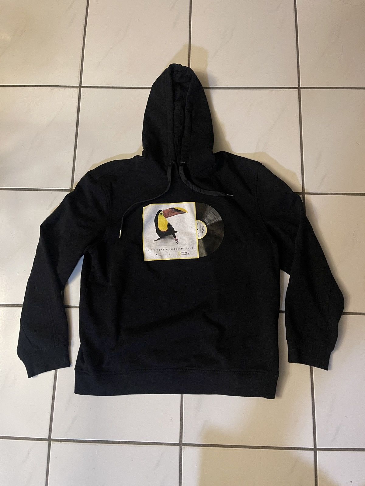 Armani Exchange Armani Exchange National Geographic Toucan Black Hoodie Size US L / EU 52-54 / 3 - 1 Thumbnail