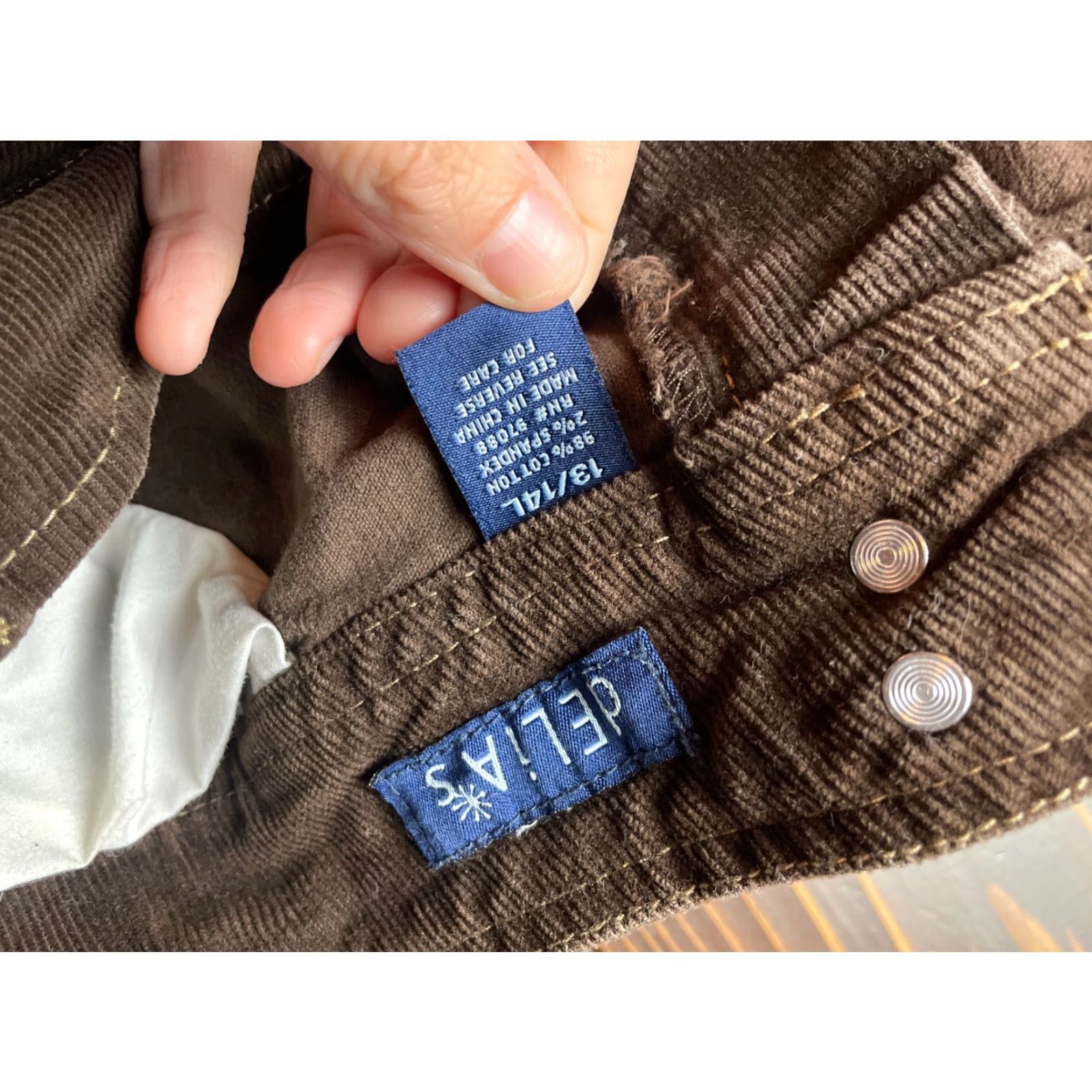 Vintage Riley by Delia's Corduroy Pants Women's 13/14 Long Brown Hemmed to 27.5in Jeans, Corduroy, 27.5in Inseam, Regular Rise, Brown, 13/14, Womens Size 34" / US 12 / IT 48 - 4 Thumbnail