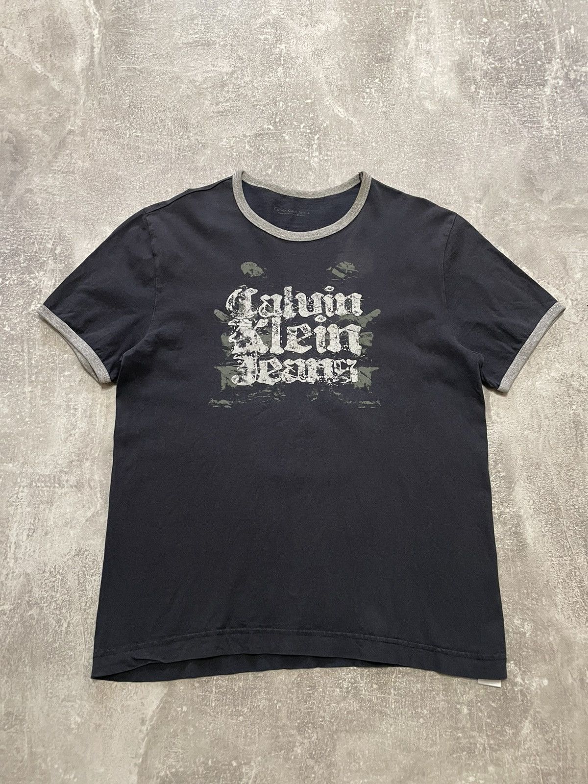 Calvin Klein Vintage Calvin Klein Jeans Tribal Style Y2K T-Shirt 90s Size US M / EU 48-50 / 2 - 1 Thumbnail