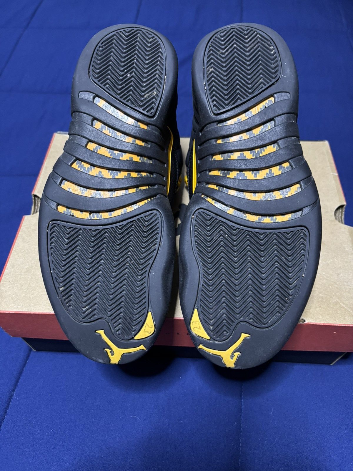 Jordan Brand Jordan 12 Retro Black Taxi 2022 Size 9 Size US 9 / EU 42 - 5 Thumbnail