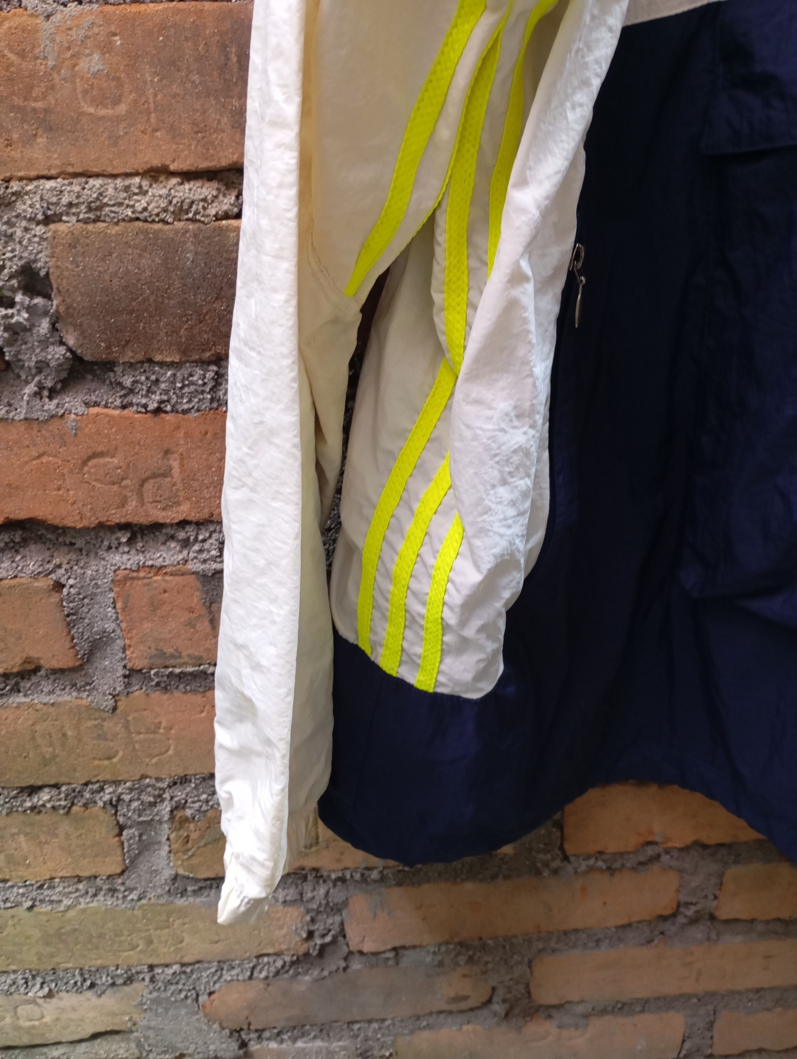 Adidas Adidas Windbreaker Jacket Size US L / EU 52-54 / 3 - 6 Thumbnail